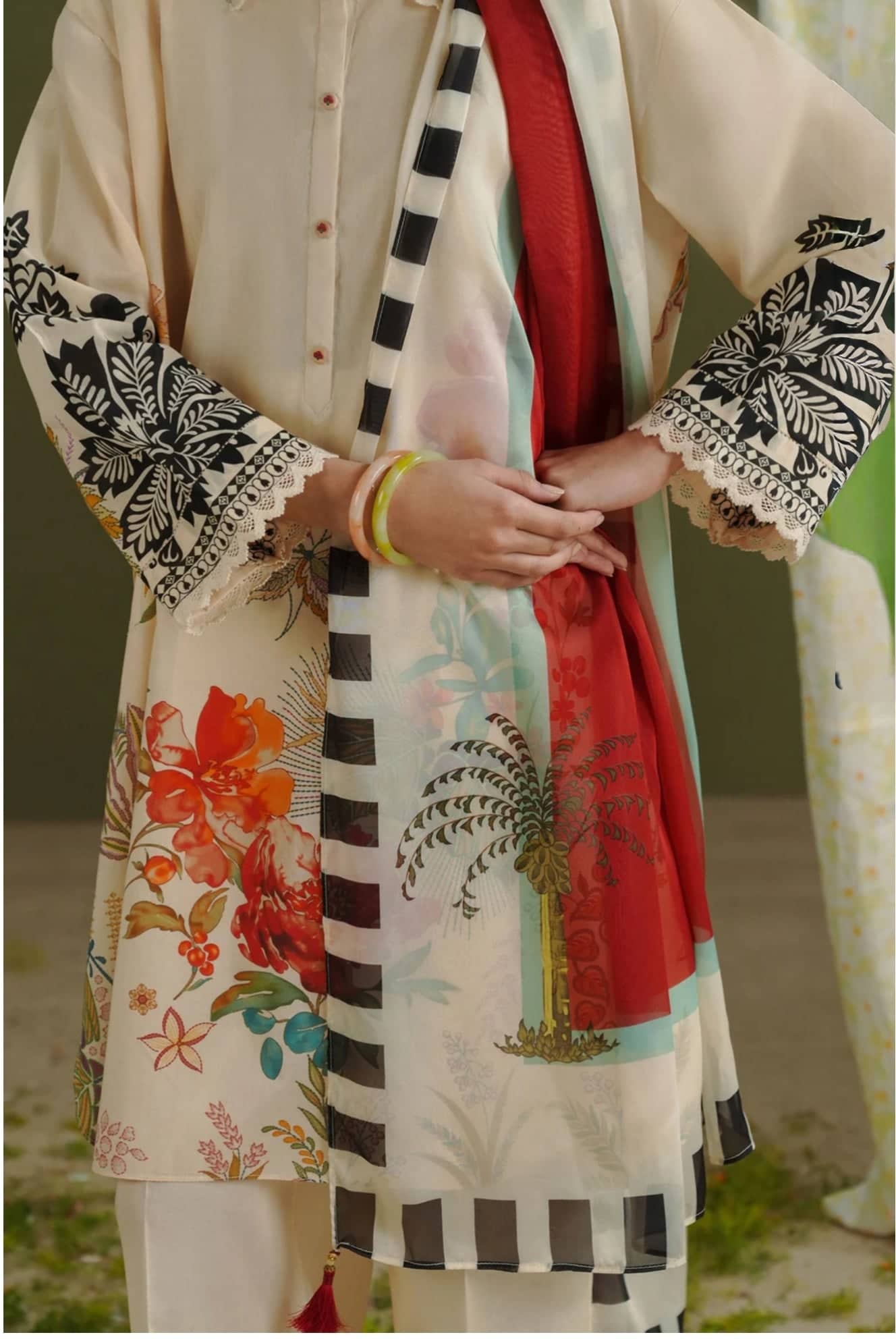 Restocked/Zara Shahjahan 26 Drop 1/Vera 3A/Vanilla/Silk Dupatta