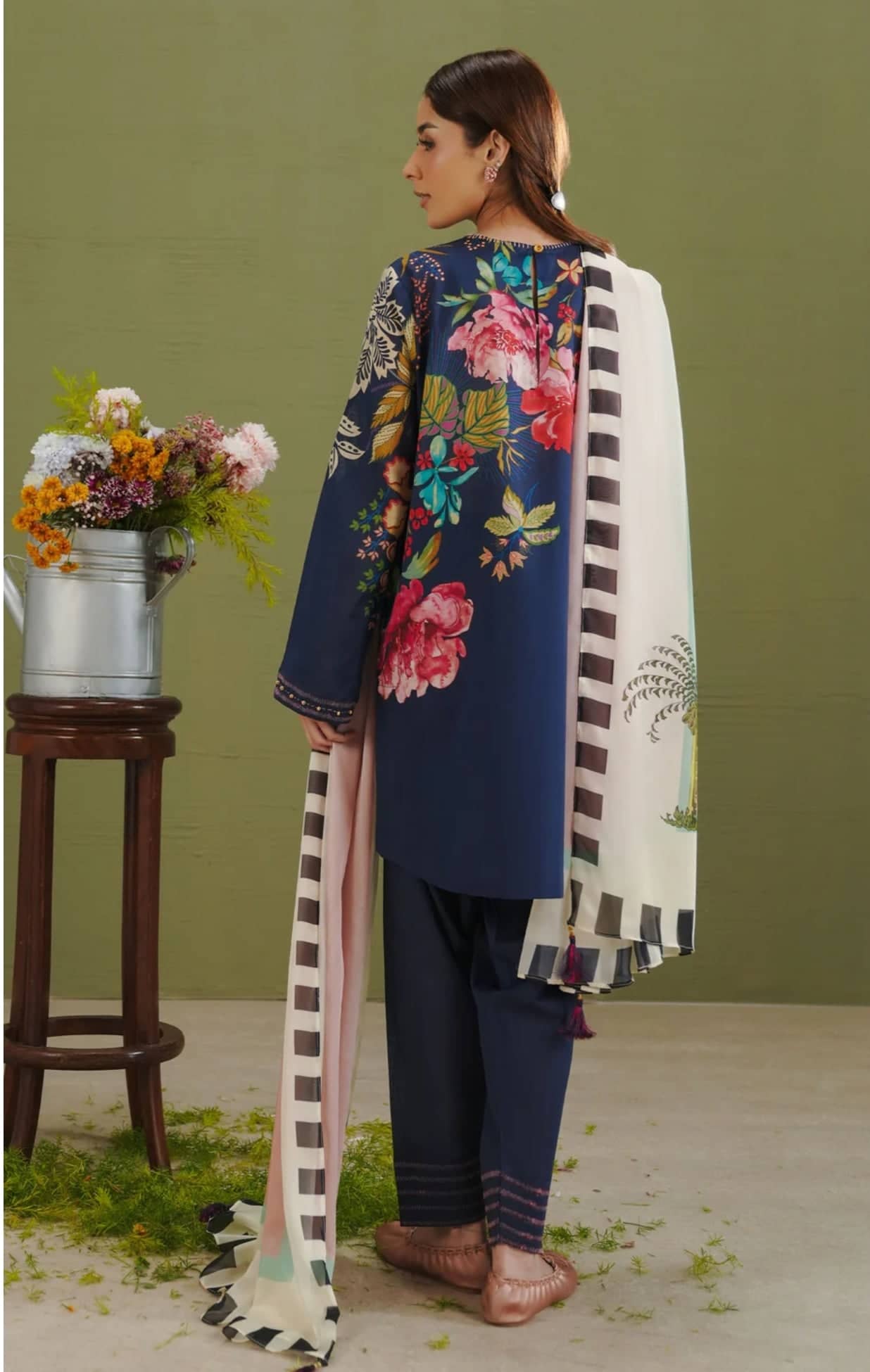 img_coco_prints_lawn_awwal_boutique