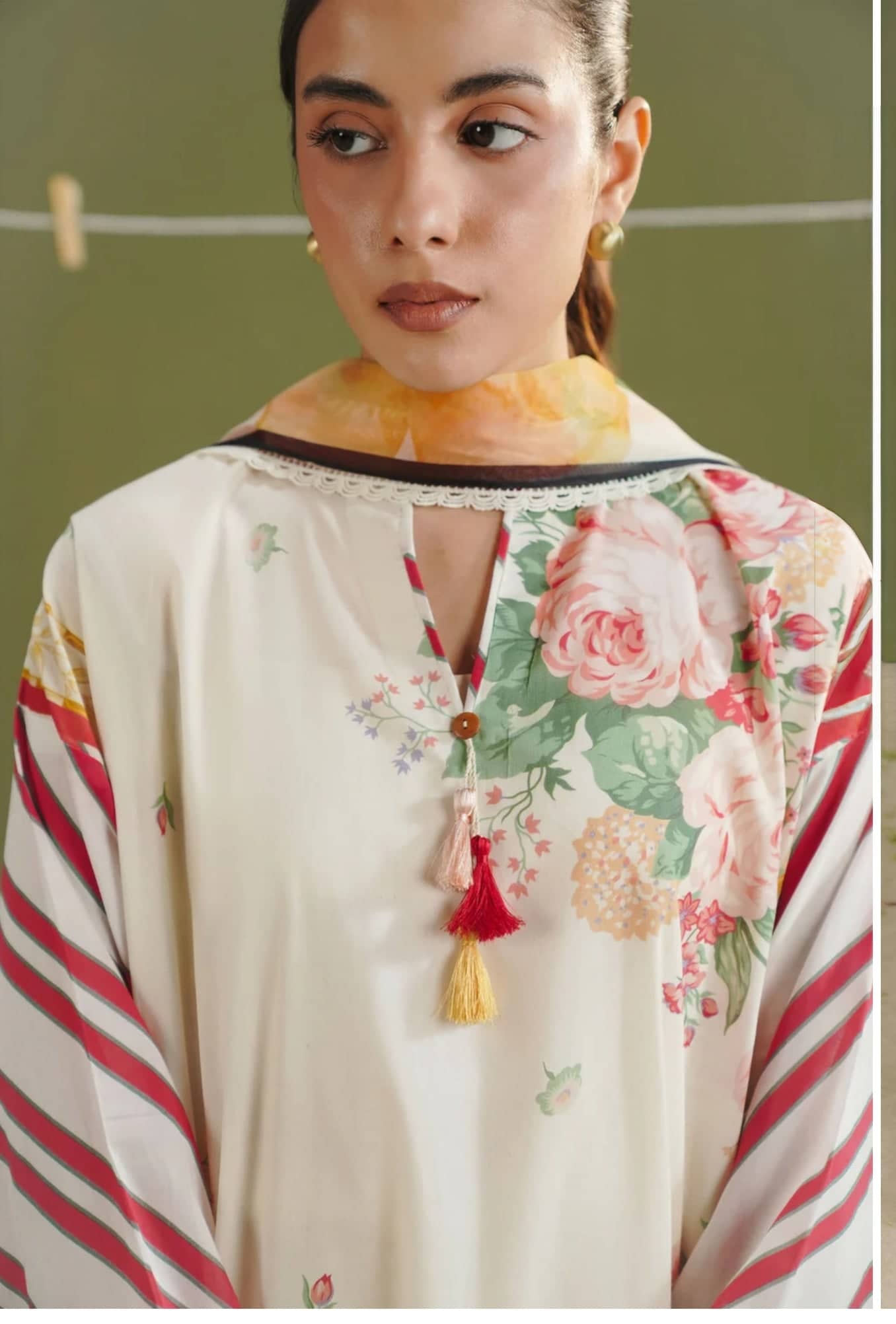 Restocked/Zara Shahjahan 26 Drop 1/Zeya 1A/Off White Floral/Silk Dupatta