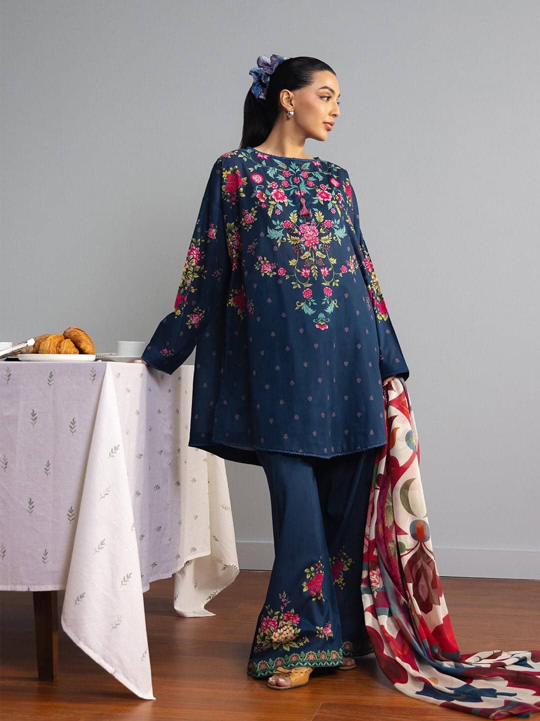img_zara_shahjahan_coco_prints_awwal_boutique