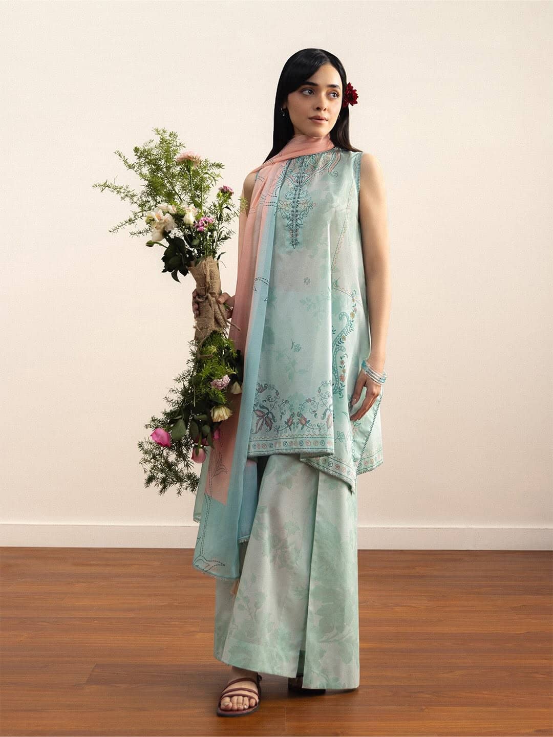 img_zara_shahjahan_coco_prints_awwal_boutique