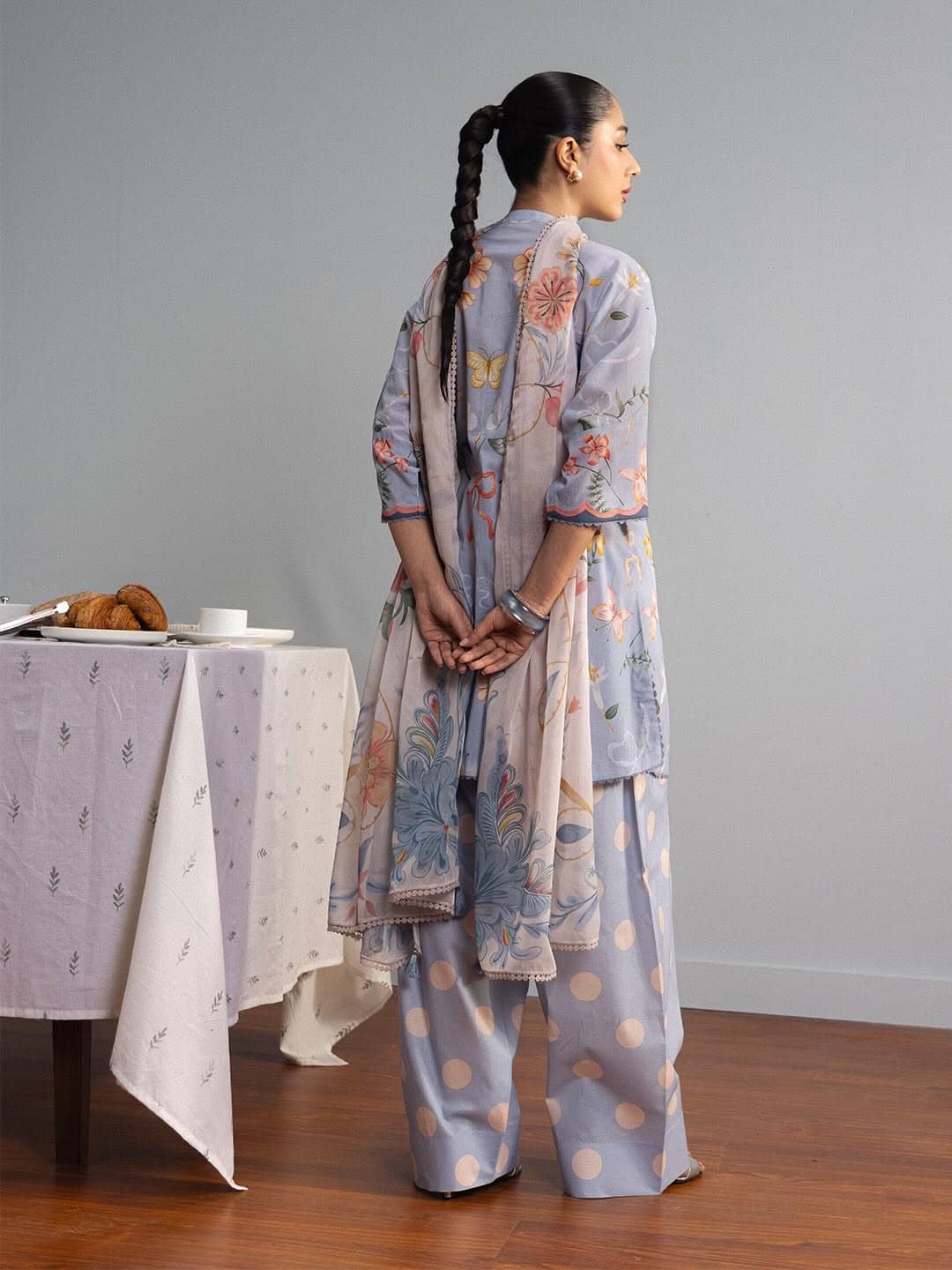 img_zara_shahjahan_coco_prints_awwal_boutique