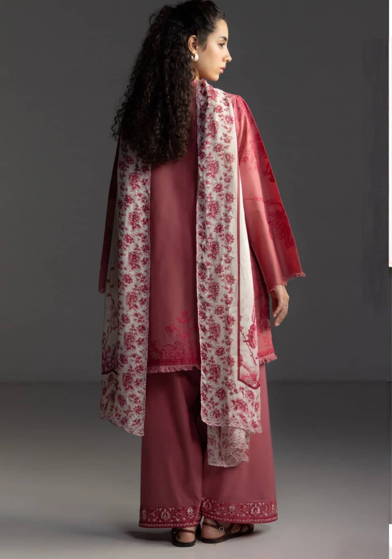 img_coco_lawn_by_zara_shahjahan_awwal_boutique