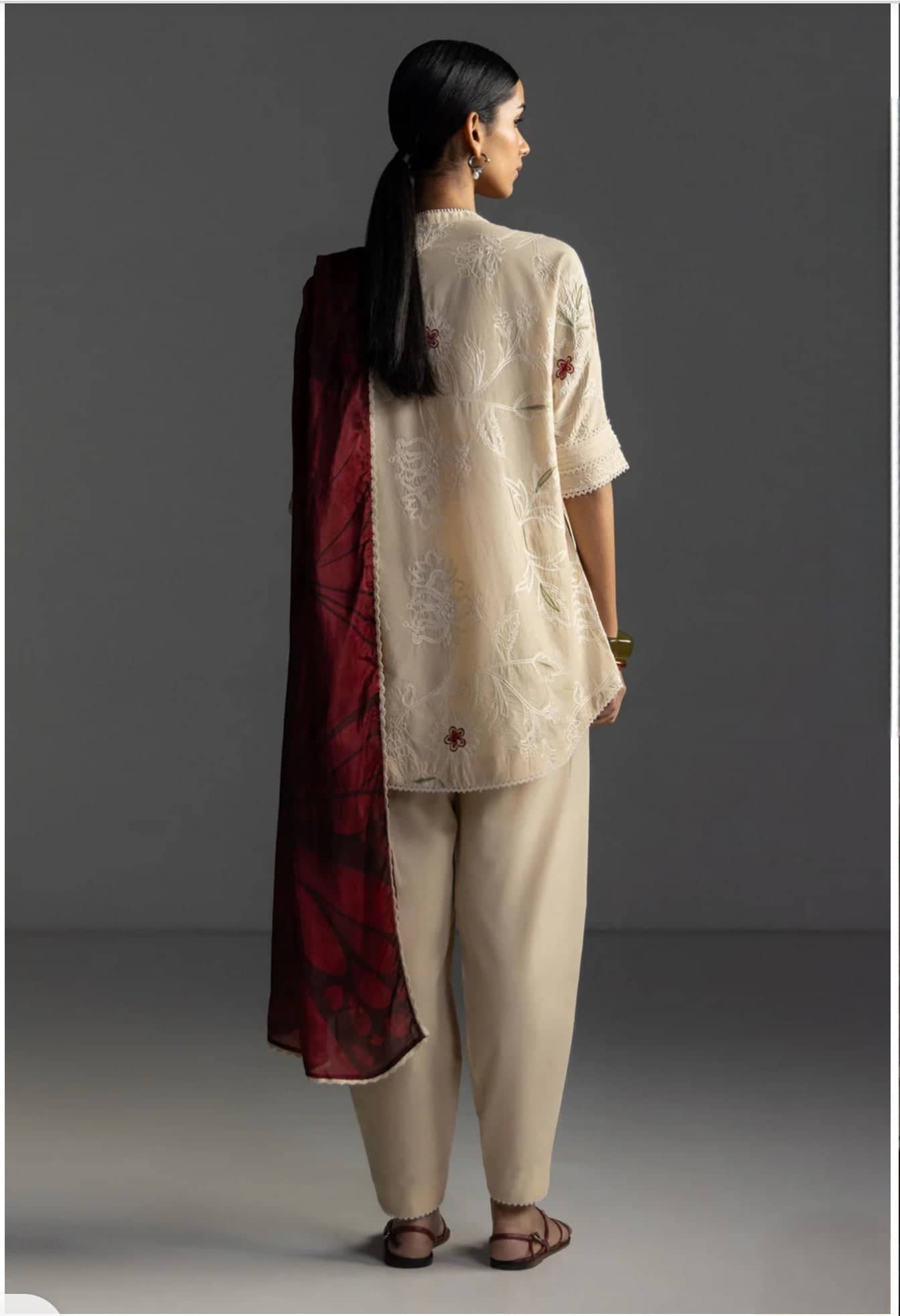 Restocked/Zara Shahjahan Coco Lawn 26/Isla-4A