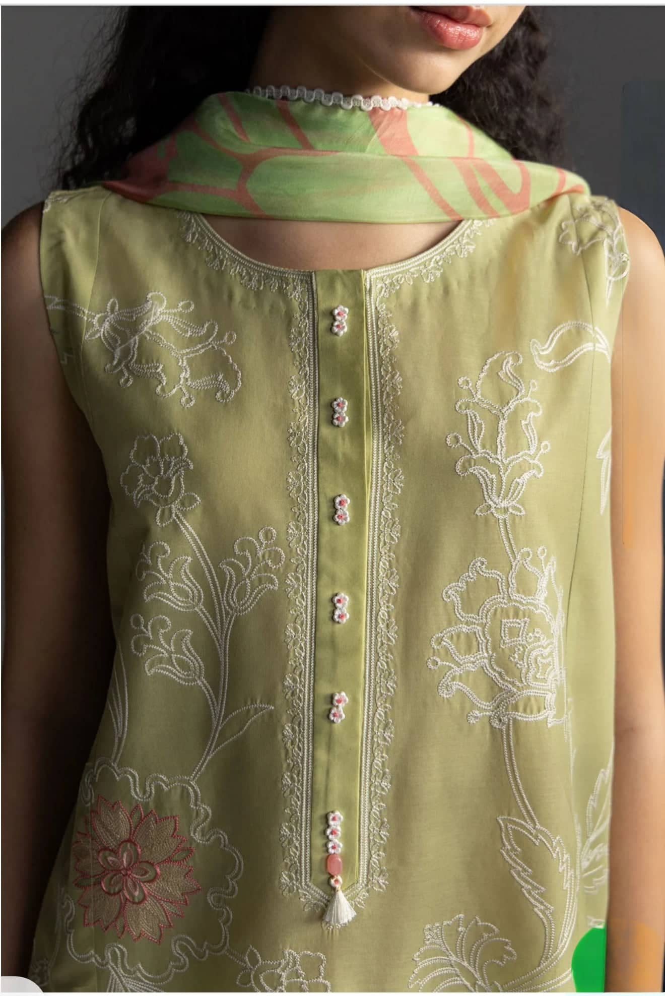 Restocked/Zara Shahjahan Coco Lawn 26/Isla 4B