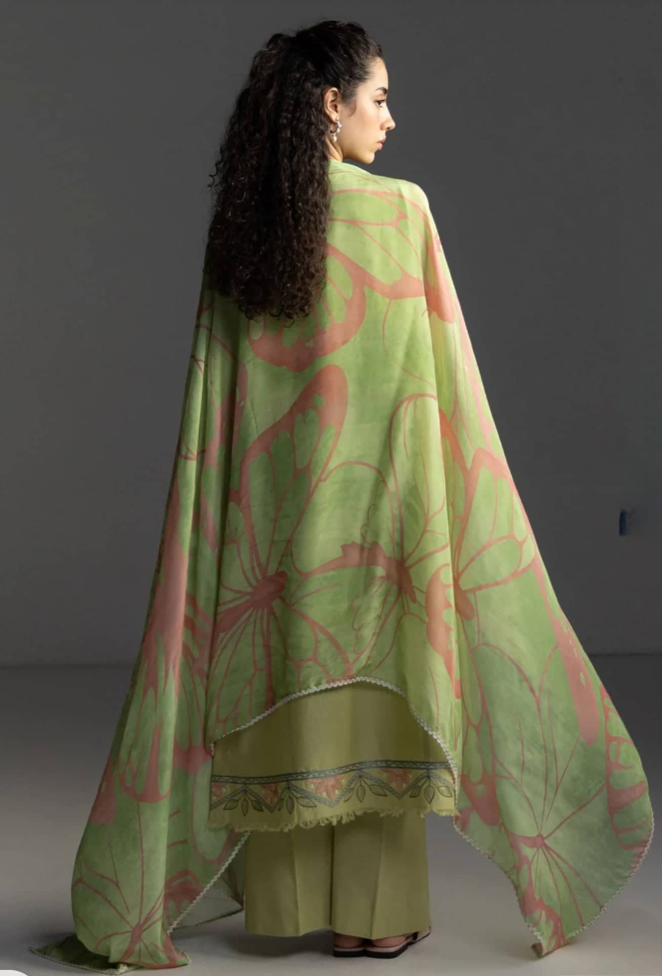 Restocked/Zara Shahjahan Coco Lawn 26/Isla 4B