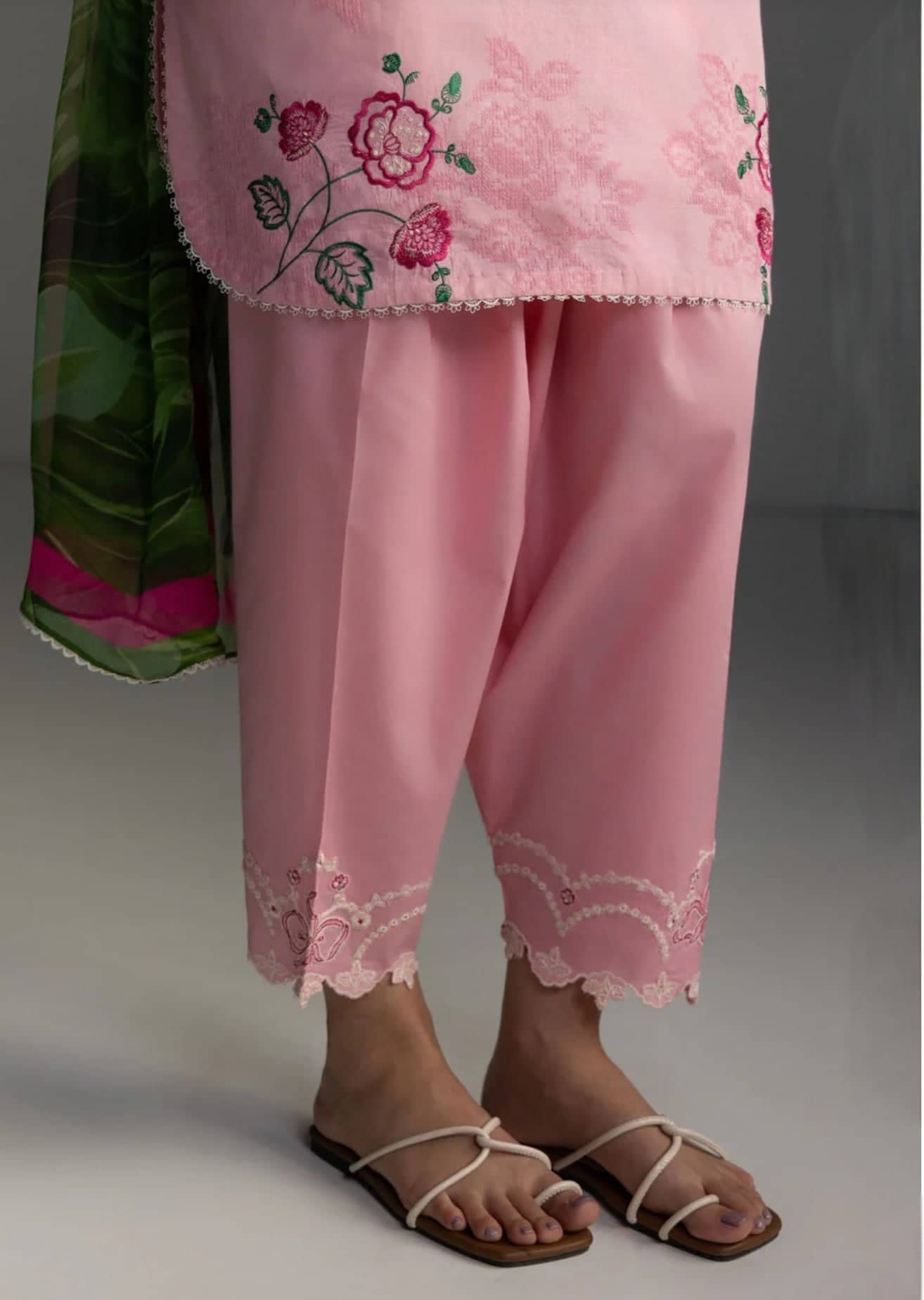 Restocked/Zara Shahjahan Coco Lawn 26/Miro 2A