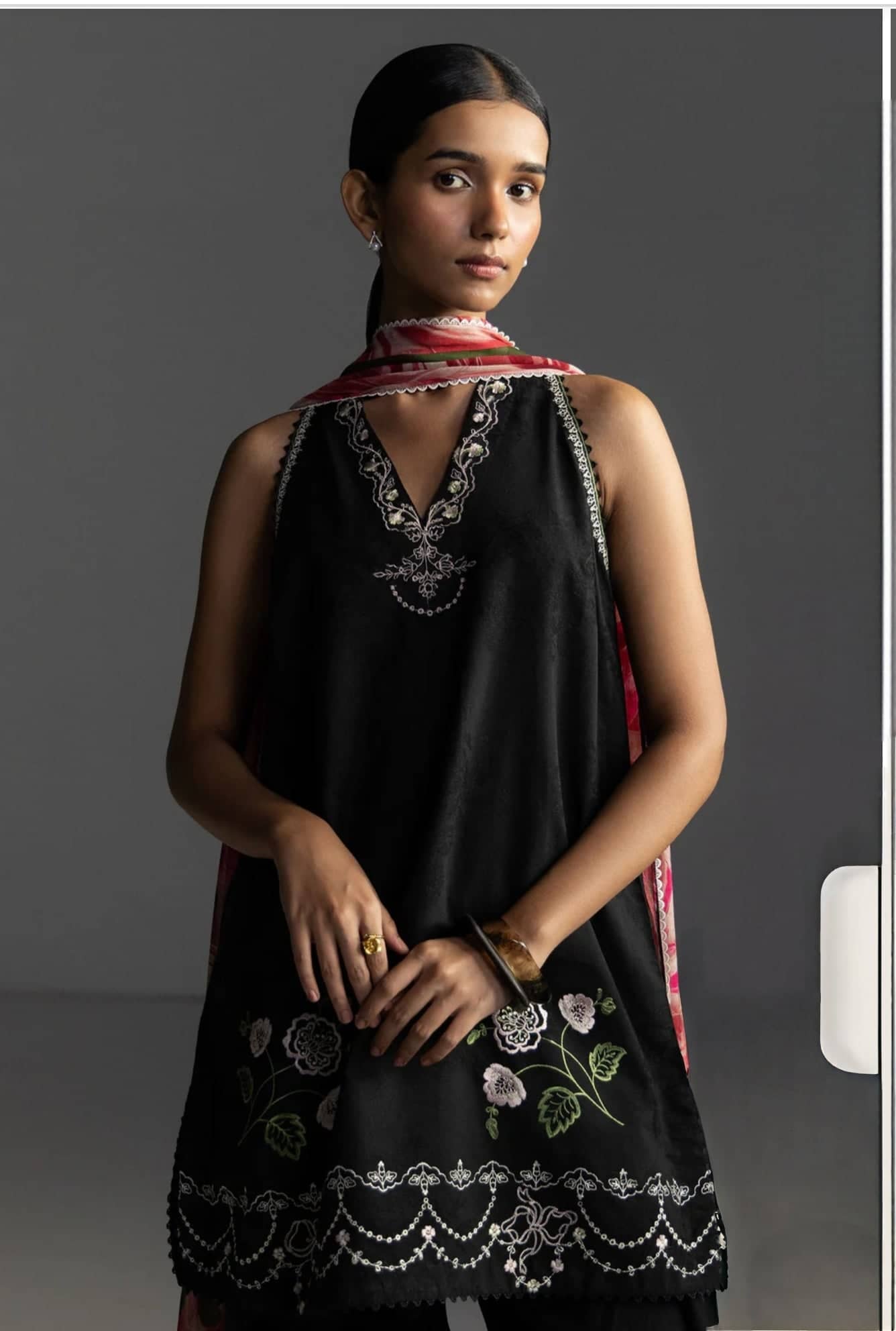 Zara Shahjahan Coco Lawn 26/Miro 2B