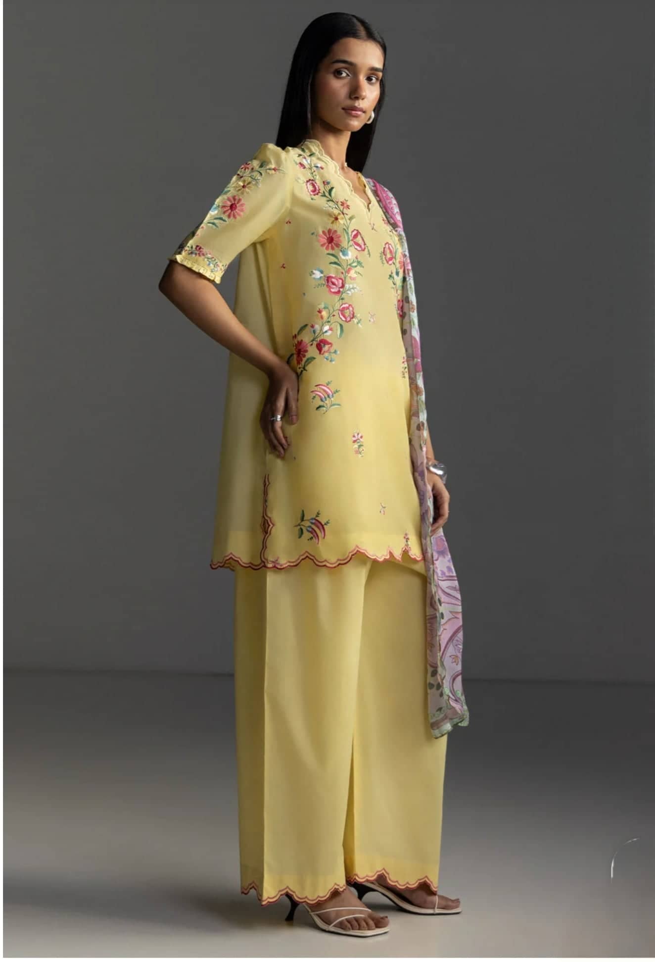 Restocked/Zara Shahjahan Coco Lawn 26/Seren -5B