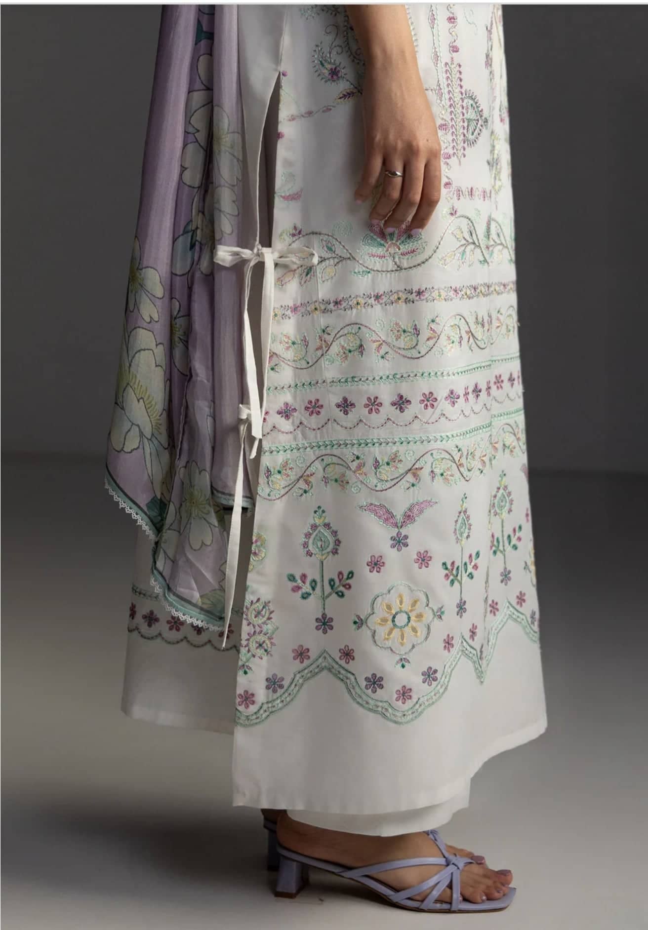 img_coco_lawn_by_zara_shahjahan_awwal_boutique