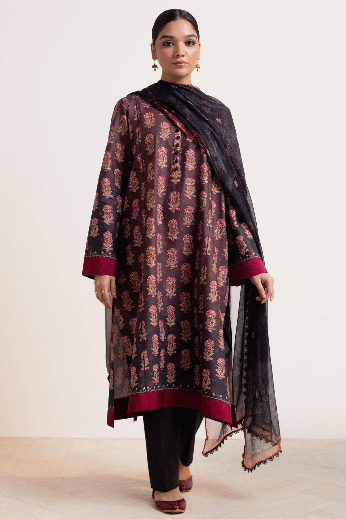 img_zara_shahjahan_coco_prints_awwal_boutique