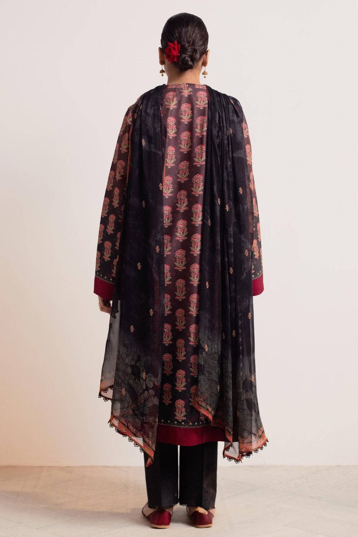 img_zara_shahjahan_coco_prints_awwal_boutique
