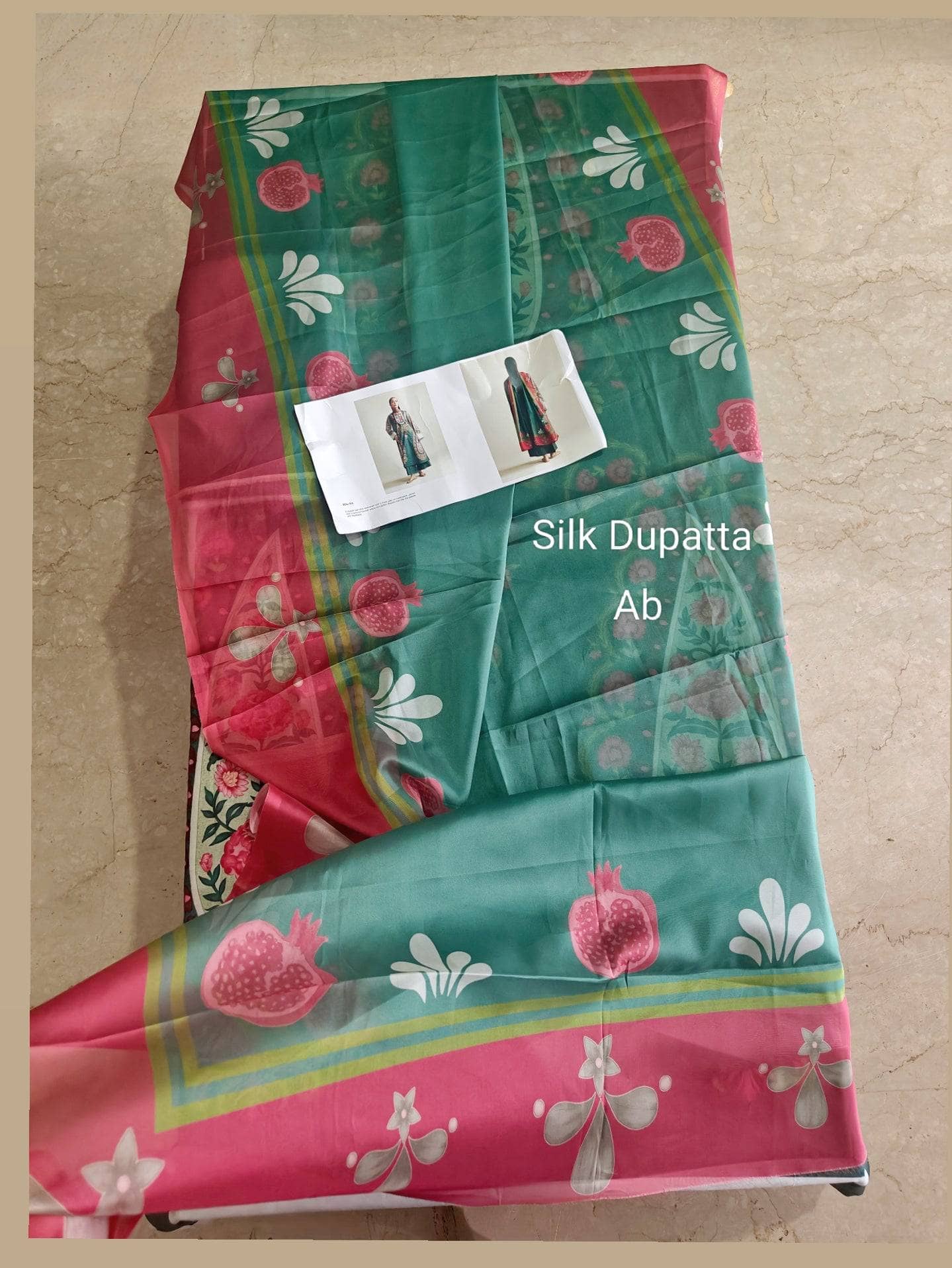 img_zara_shahjahan_coco_prints_awwal_boutique