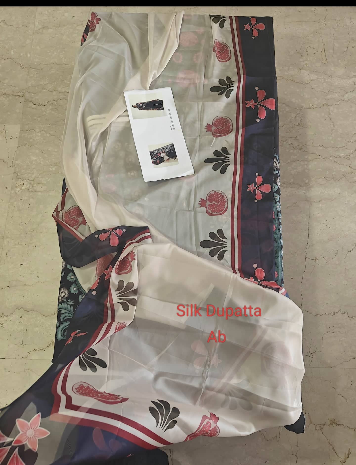 Zara Shahjahan Coco Prints open pics Open Pic/Zara Shahjahan Coco Prints 25/Fall Edit/Sol-9B