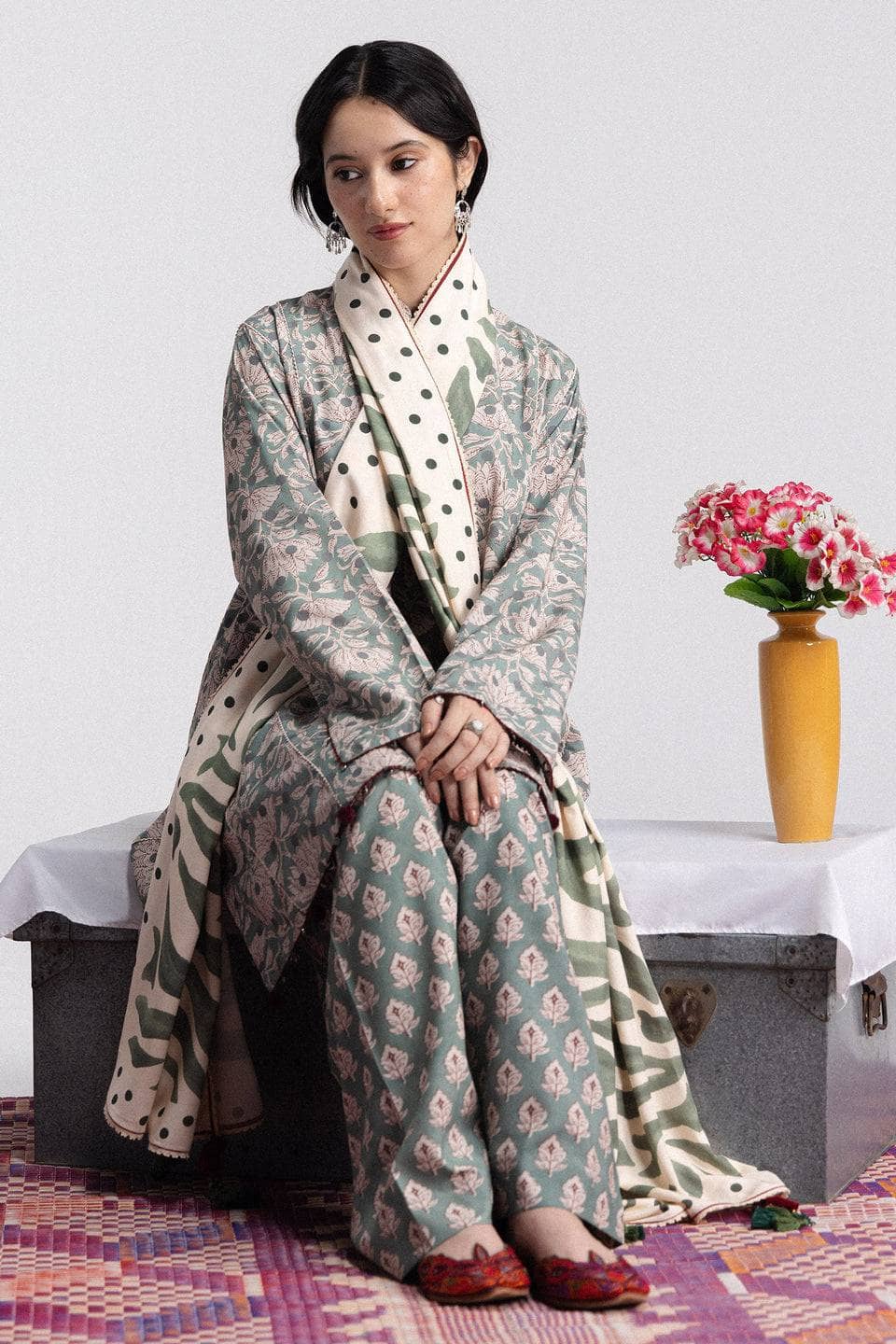 img_coco_prints_winter_awwal_boutique