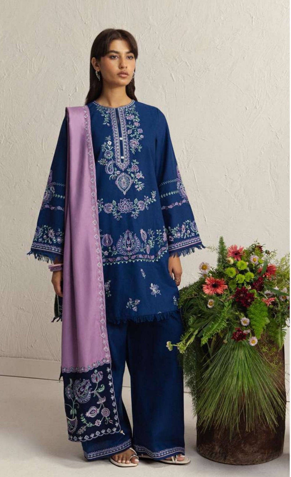 img_coco_winter_embroidered_awwal_boutique