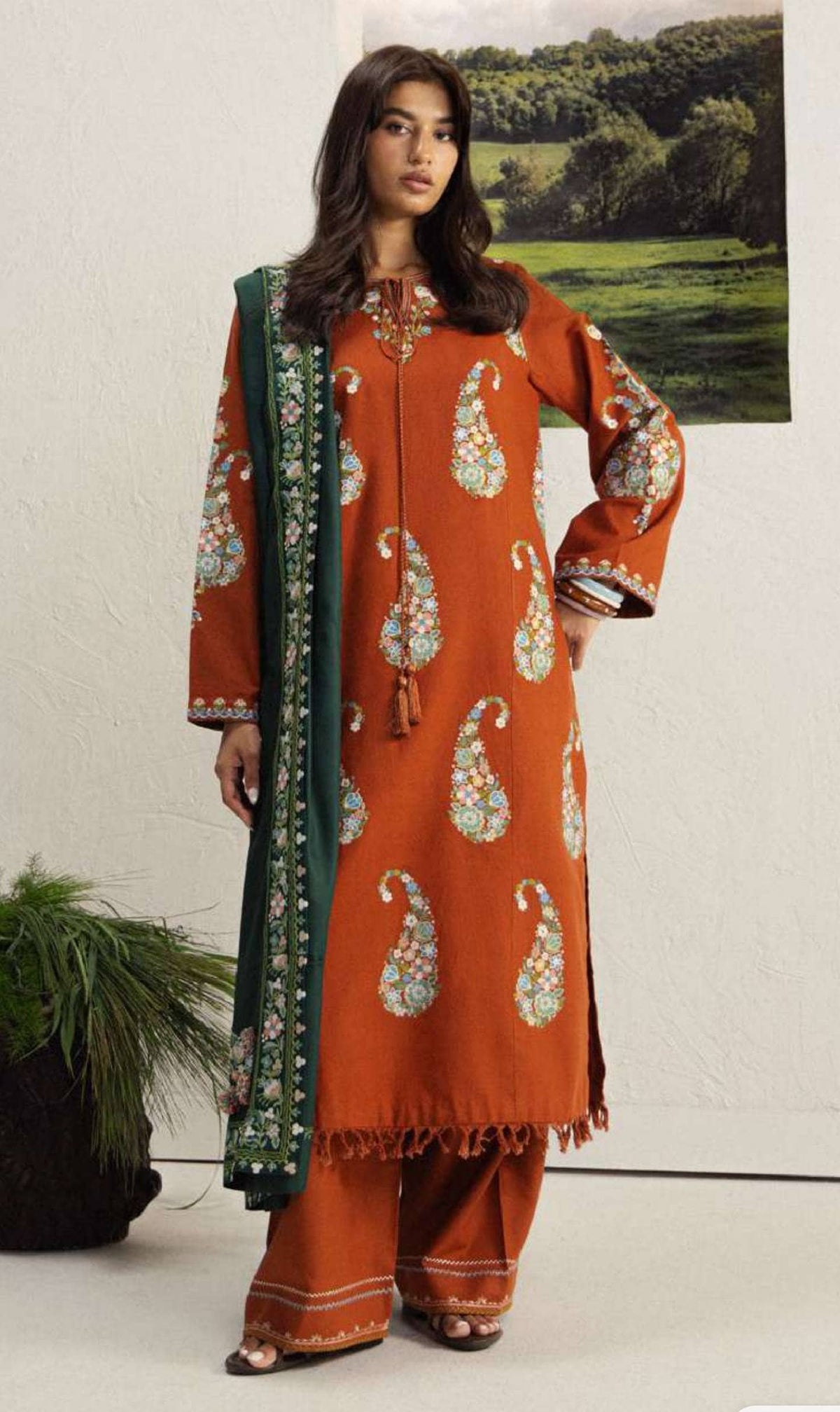 img_coco_winter_embroidered_awwal_boutique