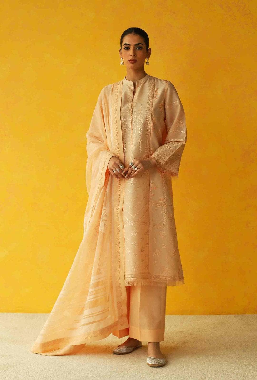 img_zara_shahjahan_lawn_23_awwal_boutique