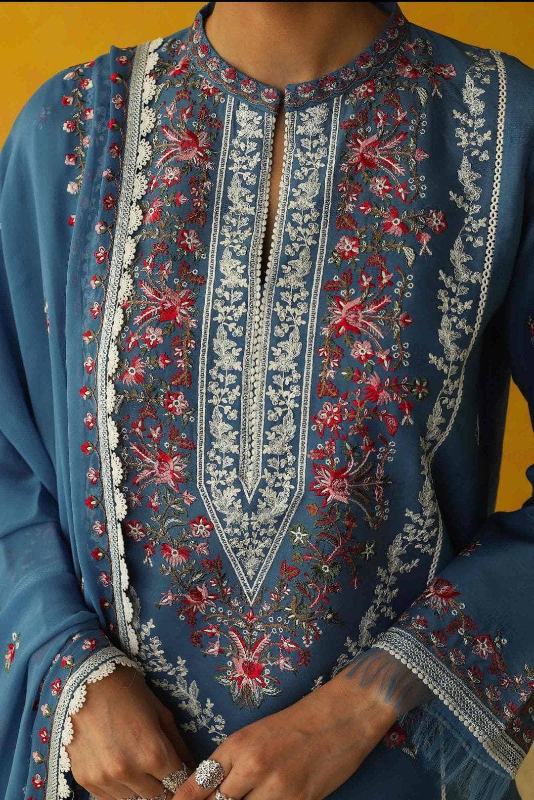 img_zara_shahjahan_lawn_23_awwal_boutique