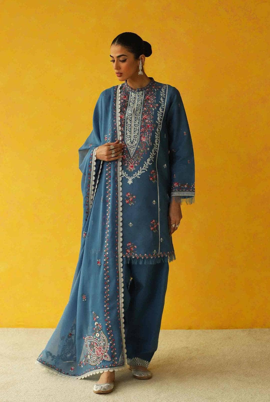 img_zara_shahjahan_lawn_23_awwal_boutique