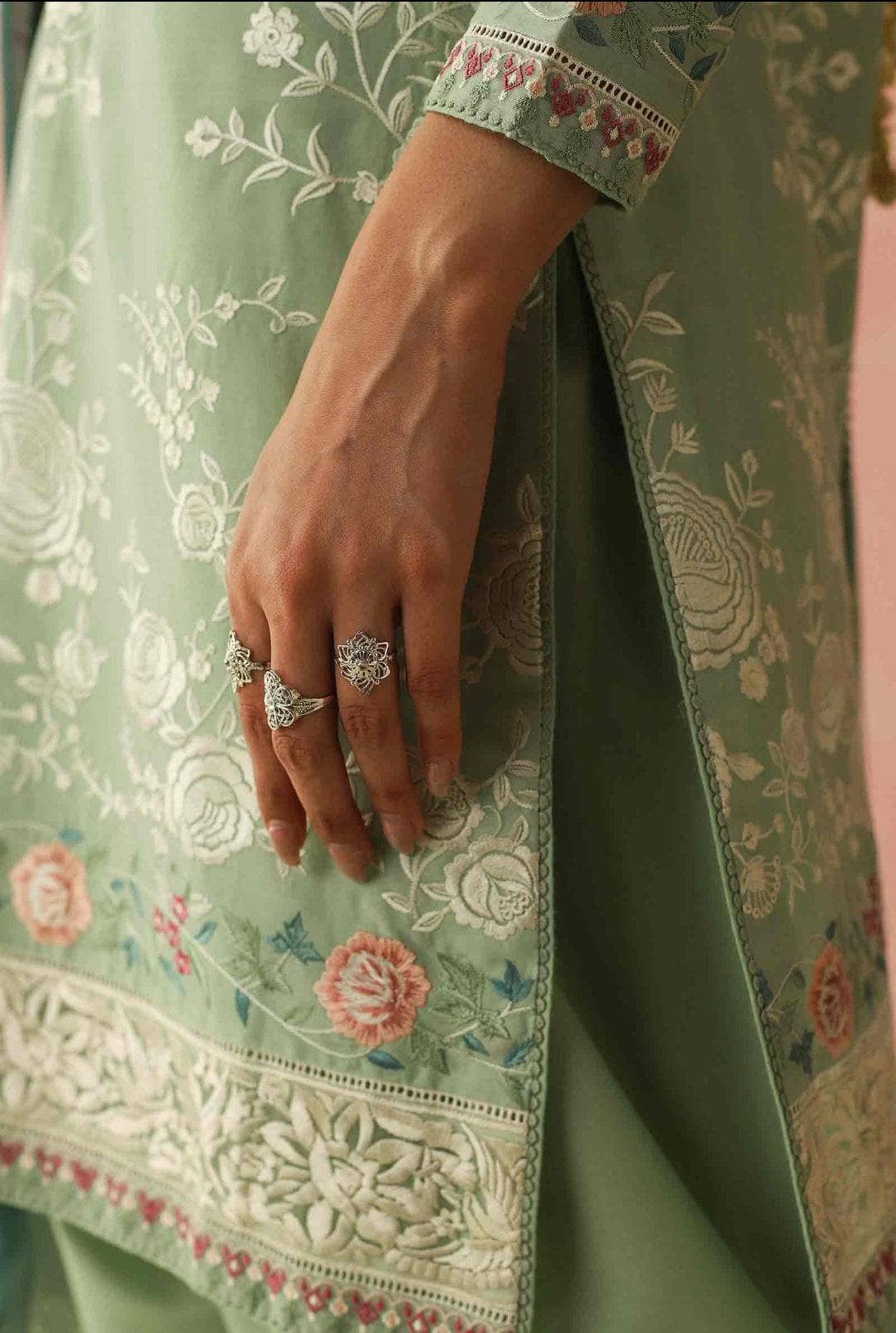 img_zara_shahjahan_lawn_23_awwal_boutique