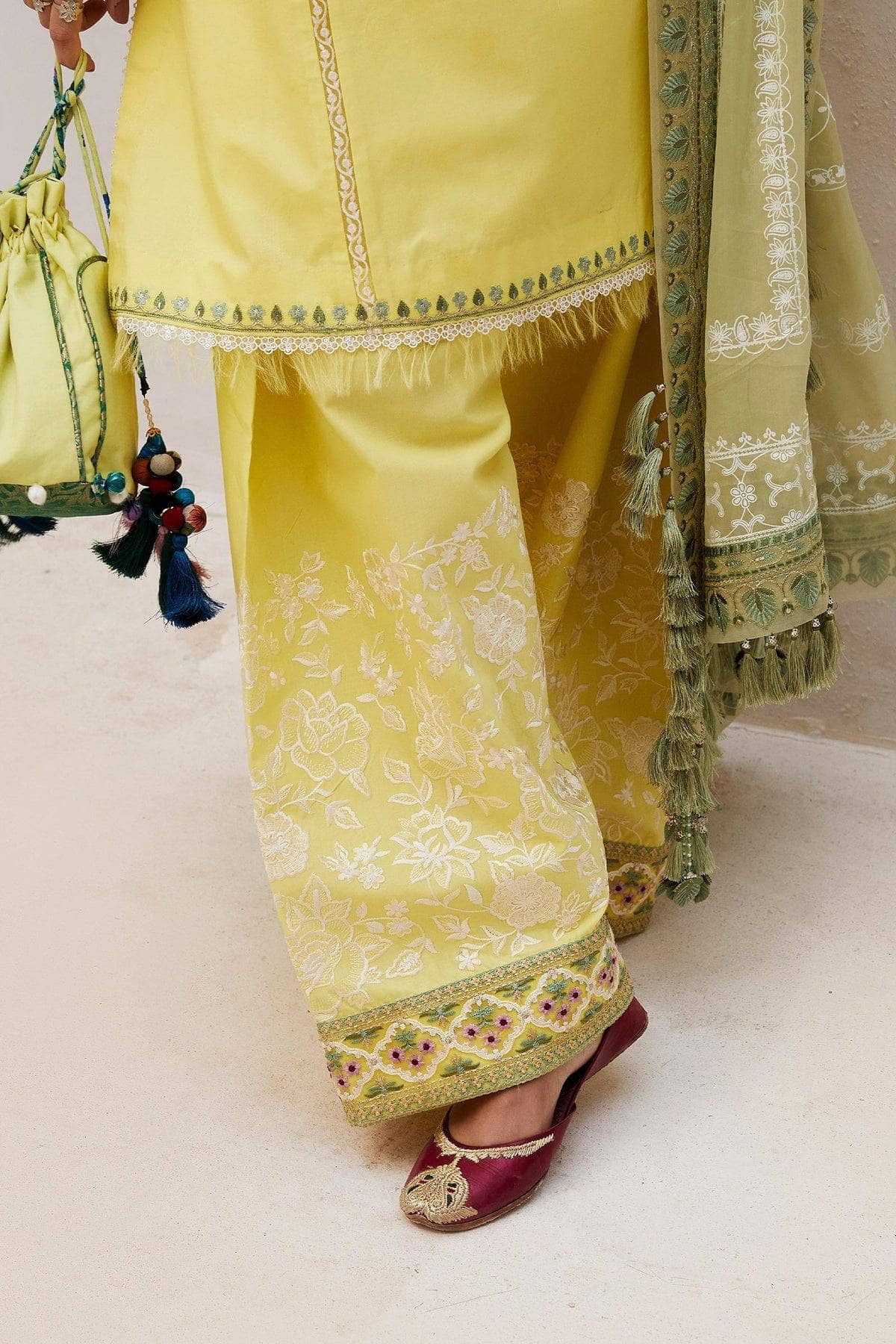 img_zara_shahjahan_lawn_24_awwal_boutique