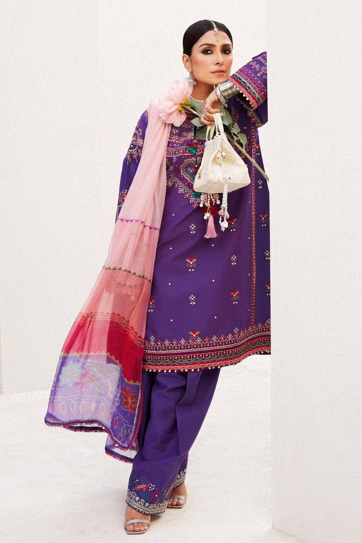 img_zara_shahjahan_lawn_24_awwal_boutique