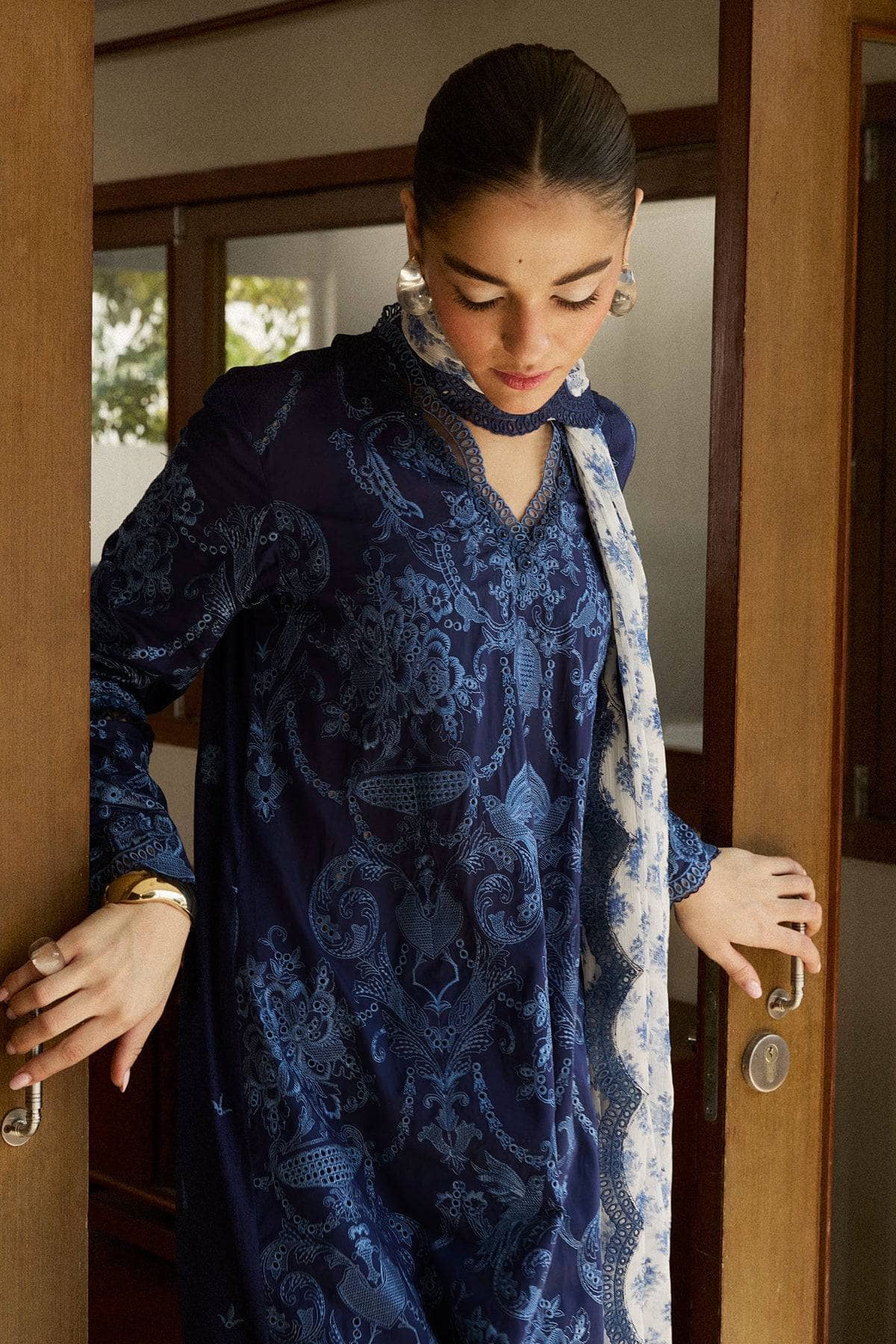 Restocked/Zara Shahjahan Lawn 25/9B/Sei