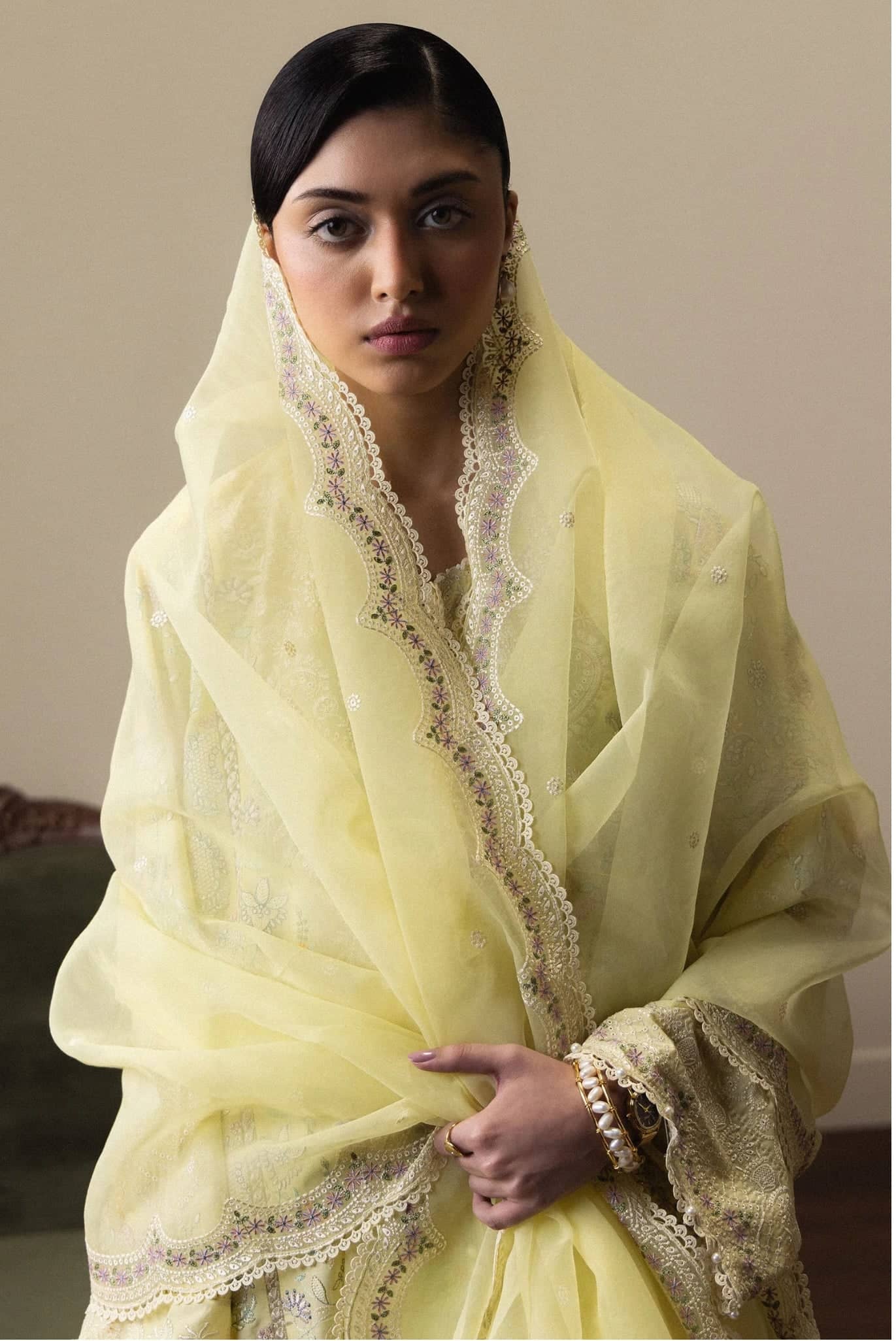 img_zara_shahjahan_santorini_awwal_boutique
