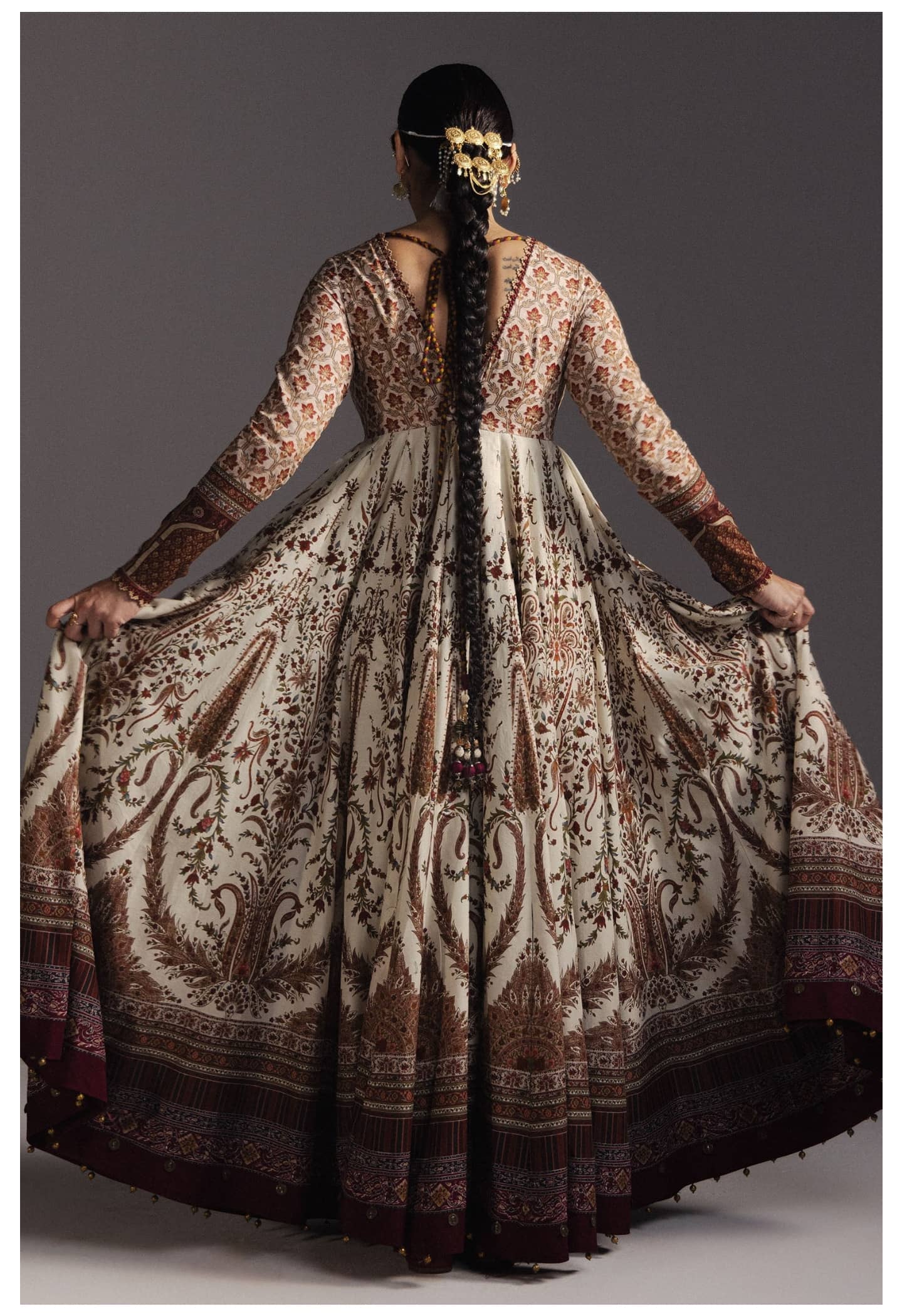 img_zara_shahjahan_anarkali_lawn_awwal_boutique