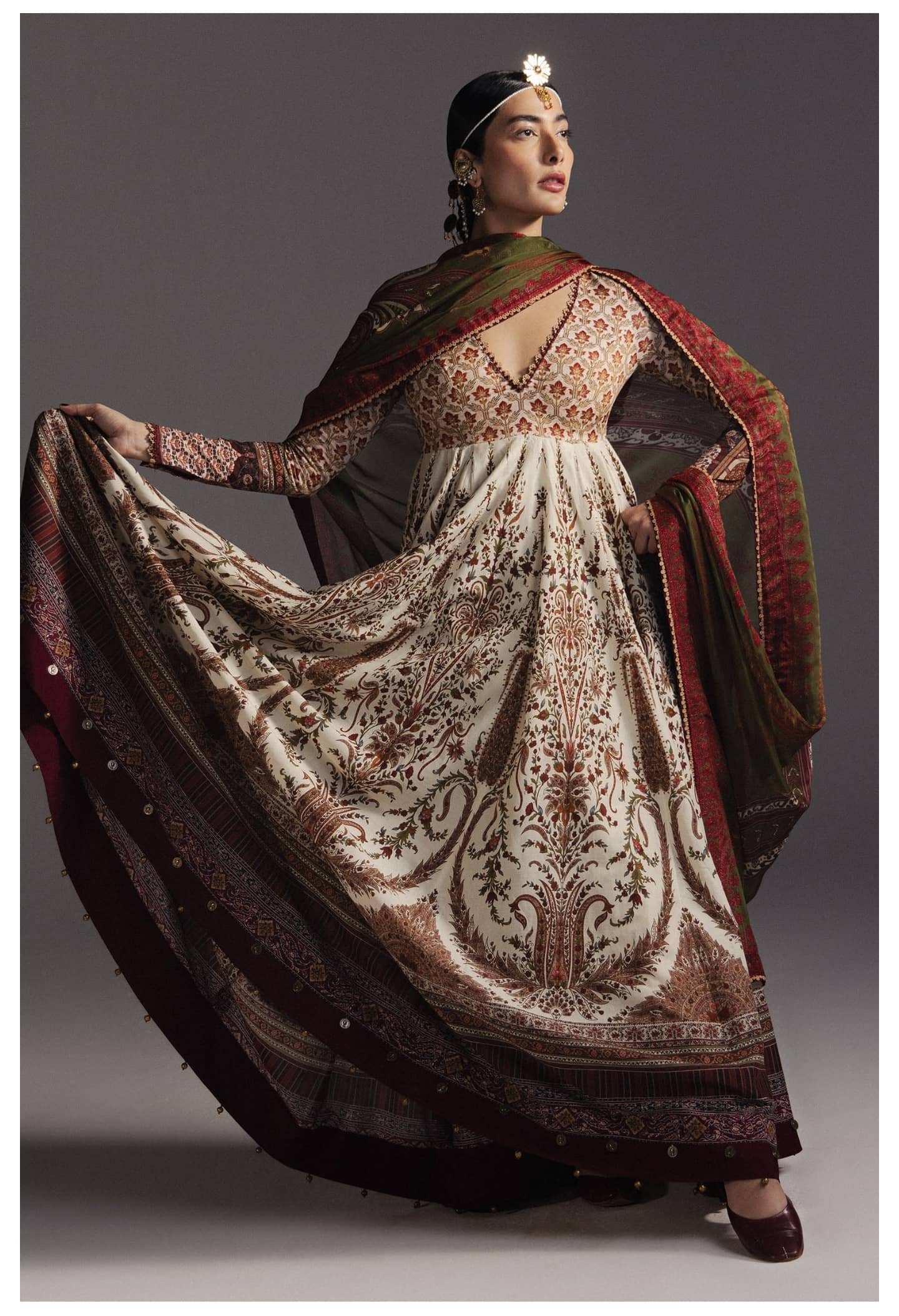 img_zara_shahjahan_anarkali_lawn_awwal_boutique