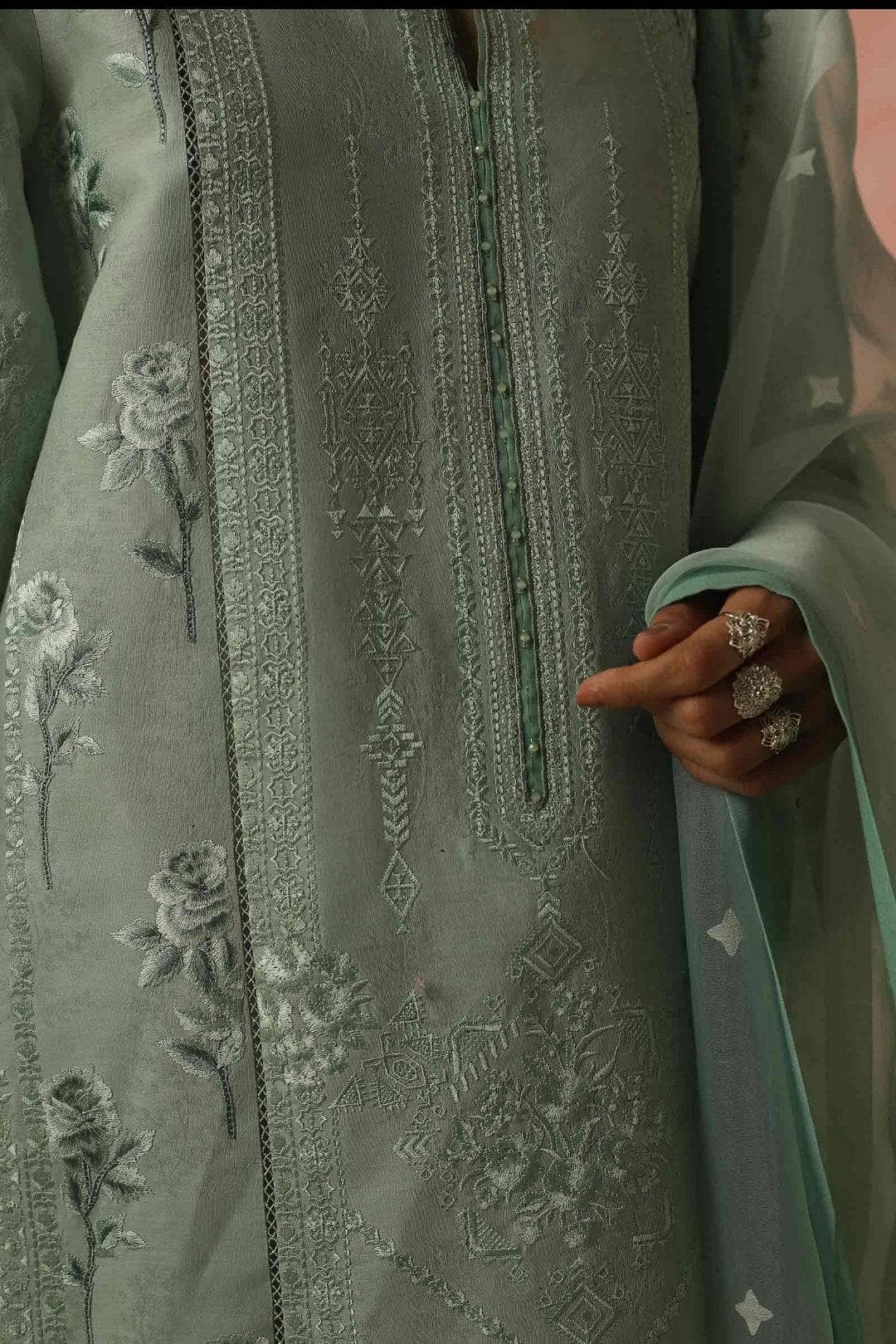 img_zara_shahjahan_lawn_23_awwal_boutique