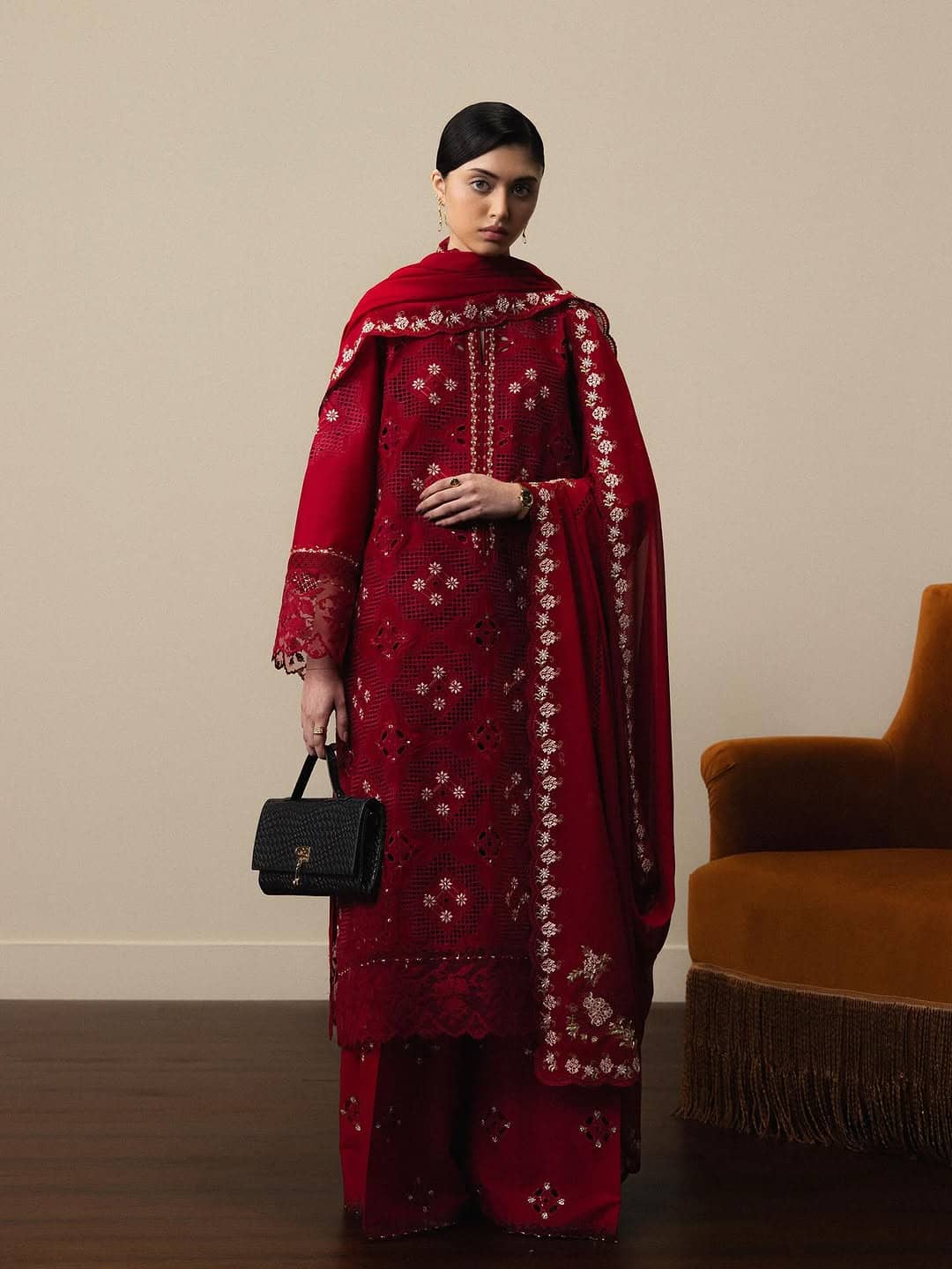 img_zara_shahjahan_santorini_awwal_boutique