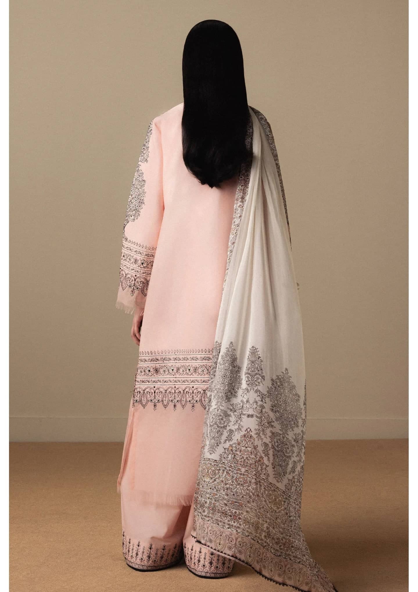 Restocked/Zara Shahjahan Satori 26/Akahana-D11