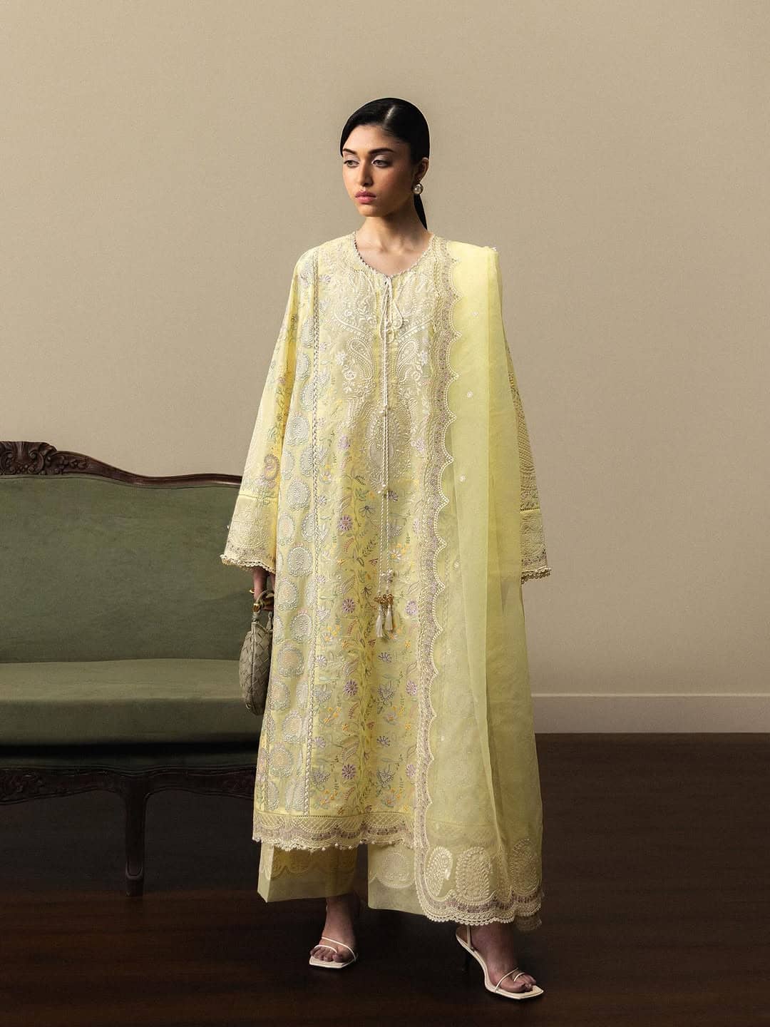 img_zara_shahjahan_satori_prints_awwal_boutique