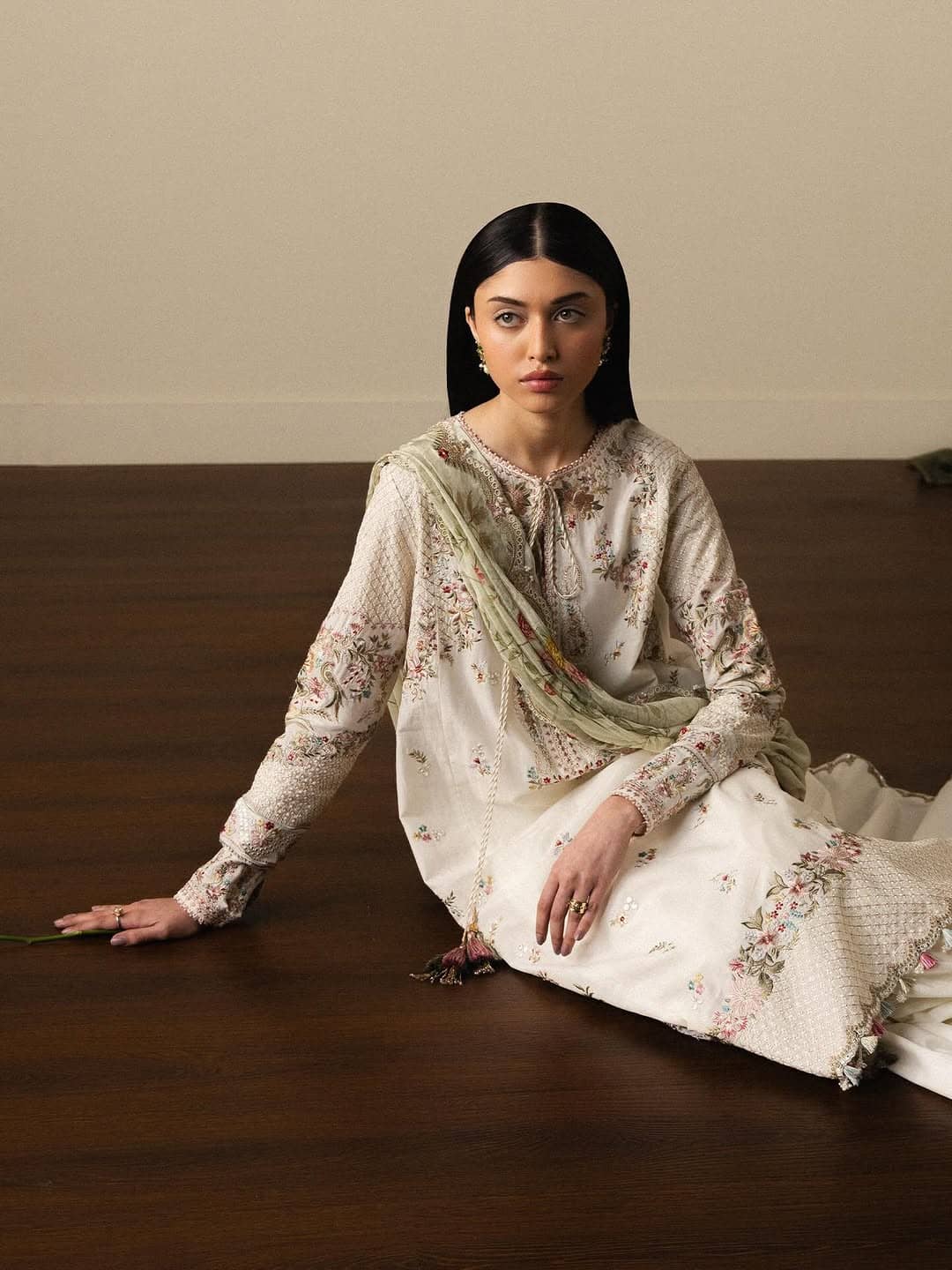 img_zara_shahjahan_satori_prints_awwal_boutique