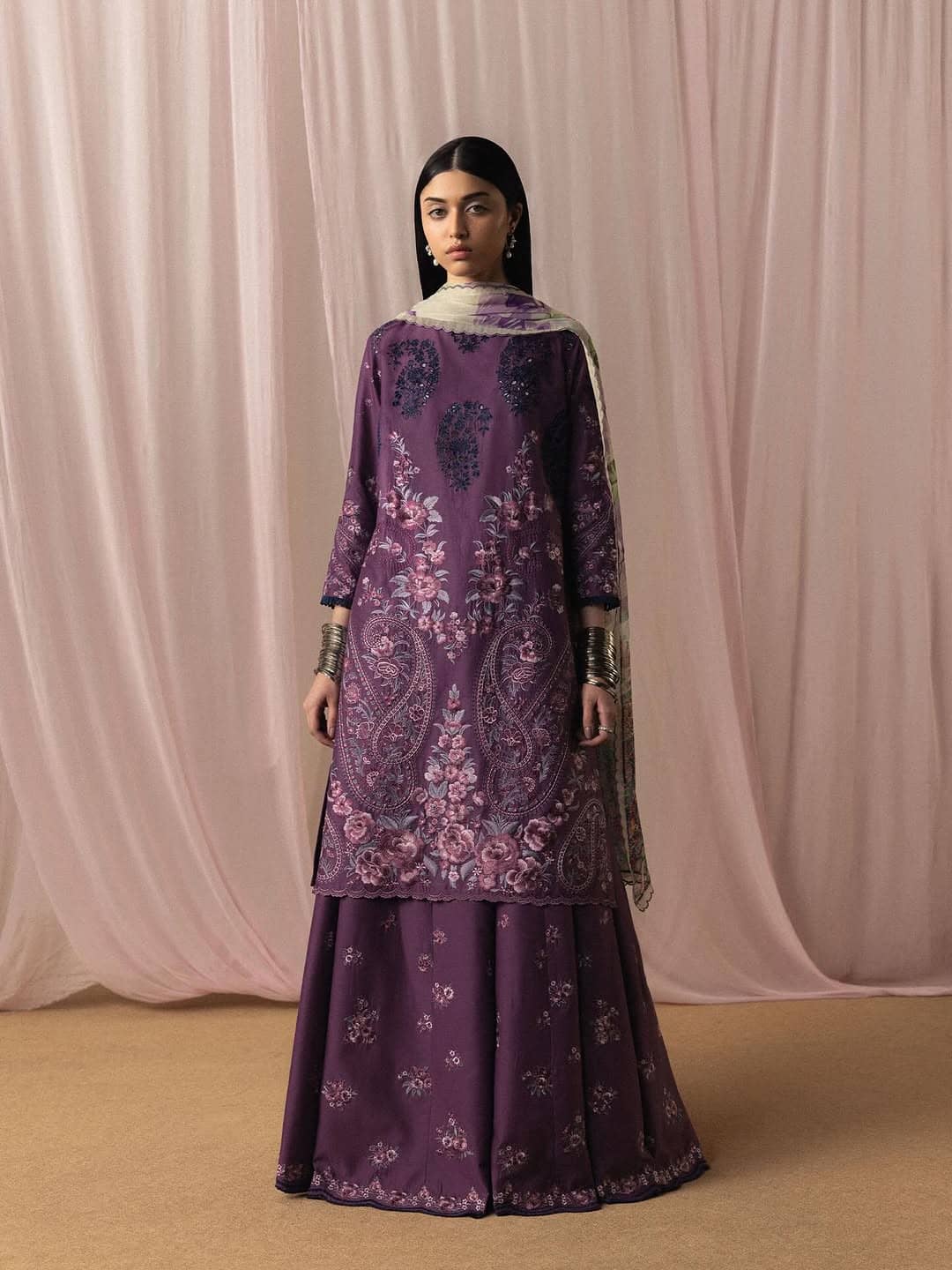 img_zara_shahjahan_satori_prints_awwal_boutique