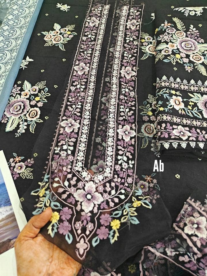 Img_zara_shahjahan_lawn_awwal_boutique