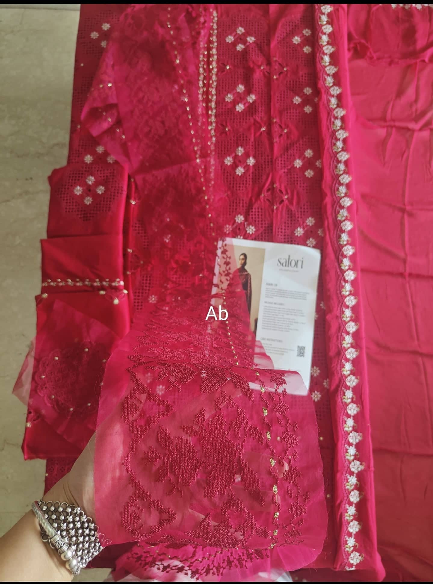 Open Pic/Zara Shahjahan Satori 26/Akari-D 8