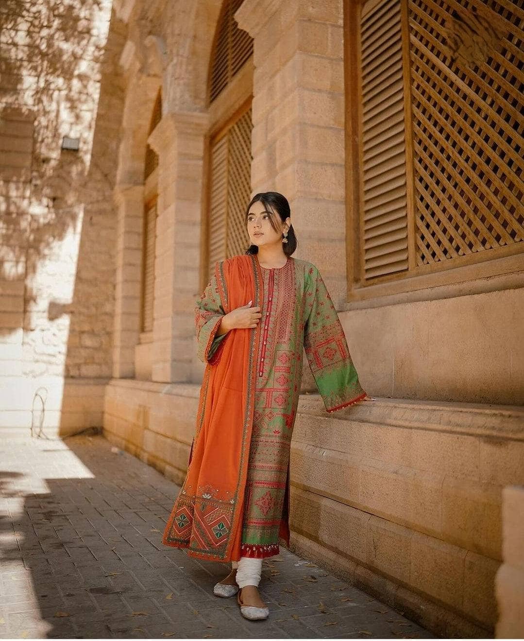 img_zara_shahjahan_lawn_24_awwal_boutique