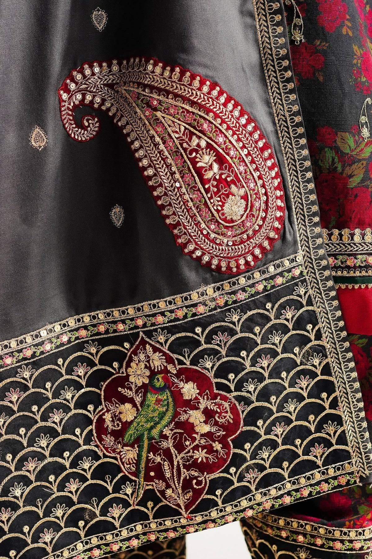 img_zara_shahjahan_winter_23_awwal_boutique