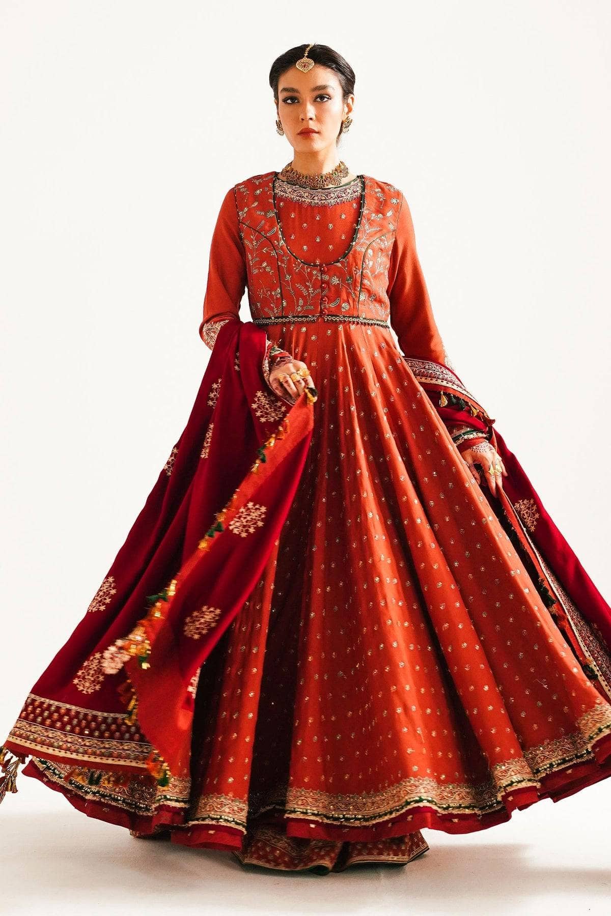 img_zara_shahjahan_winter_23_awwal_boutique