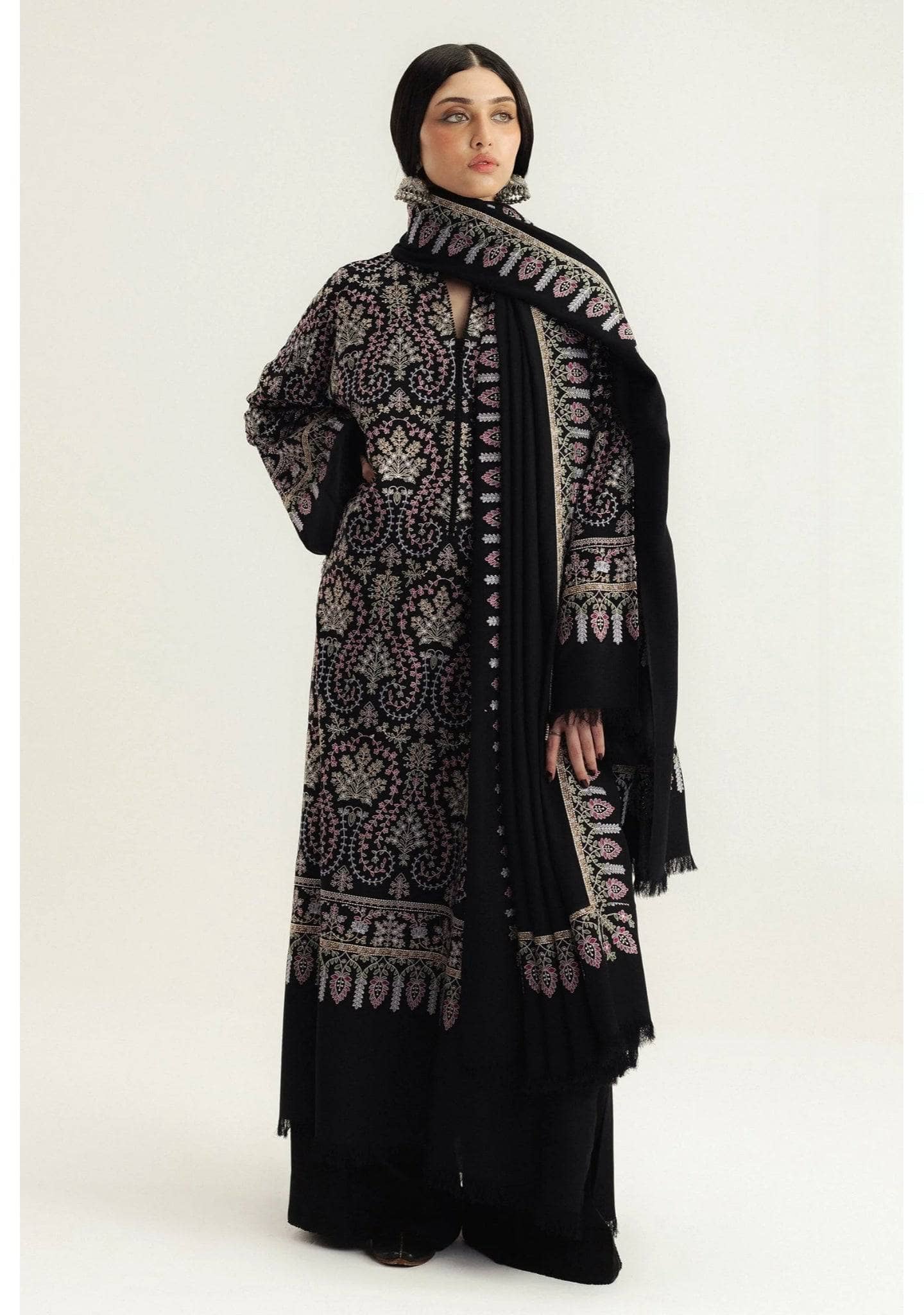 img_zara_shahjahan_winter_24_awwal_boutique