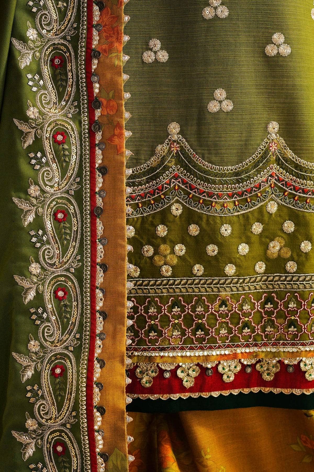 img_zara_shahjahan_winter_23_awwal_boutique