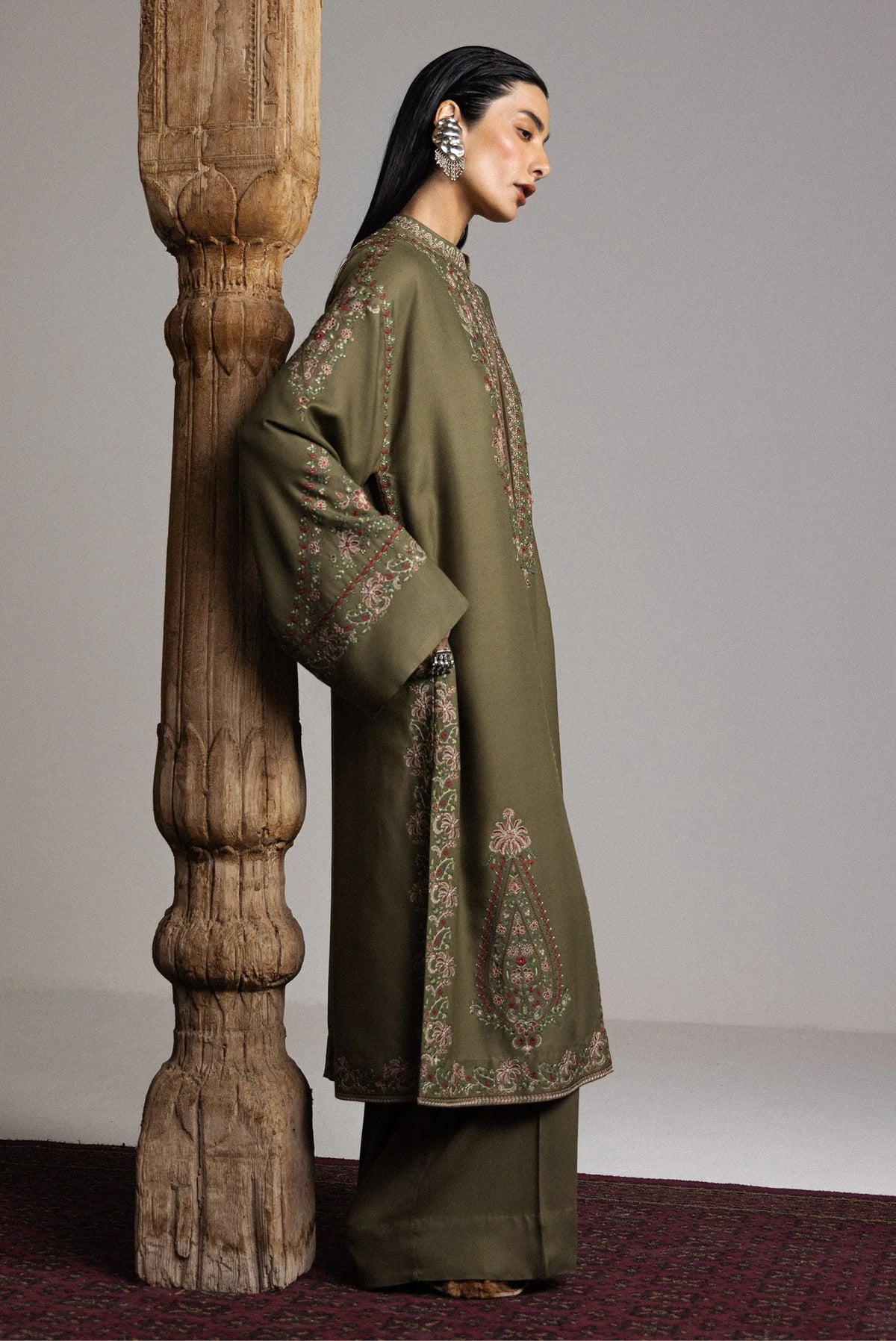 Hot🔥 Seller/Zara Shahjahan Winter 26/Chinar-D2