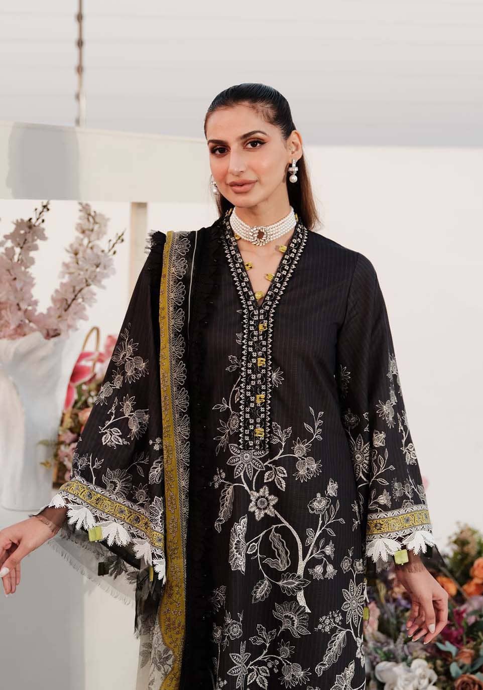 img_zarqash_luxe_lawn_awwal_boutique