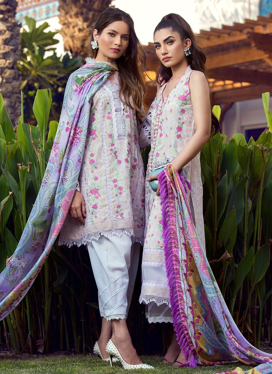 img_farah_talib_aziz_lawn_collection_awwal_boutique