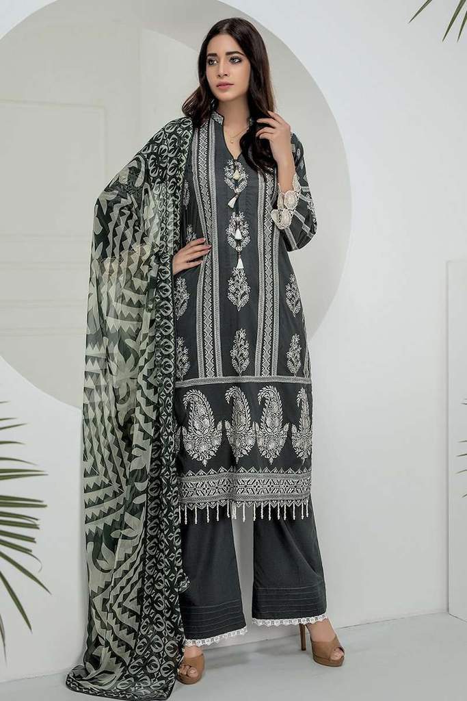 img_chikakari_lawn_by_lsm_awwal_boutique