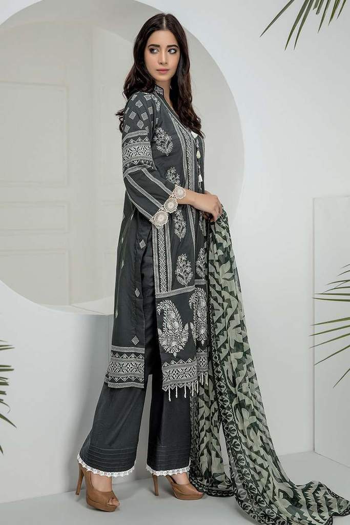 img_chikakari_lawn_by_lsm_awwal_boutique