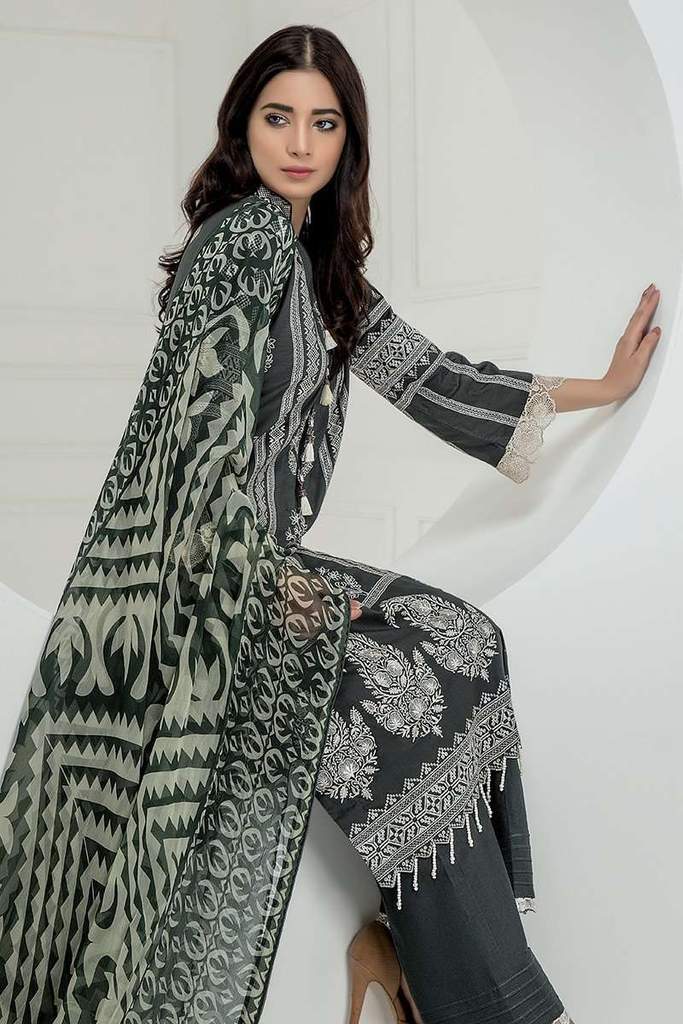 img_chikakari_lawn_by_lsm_awwal_boutique